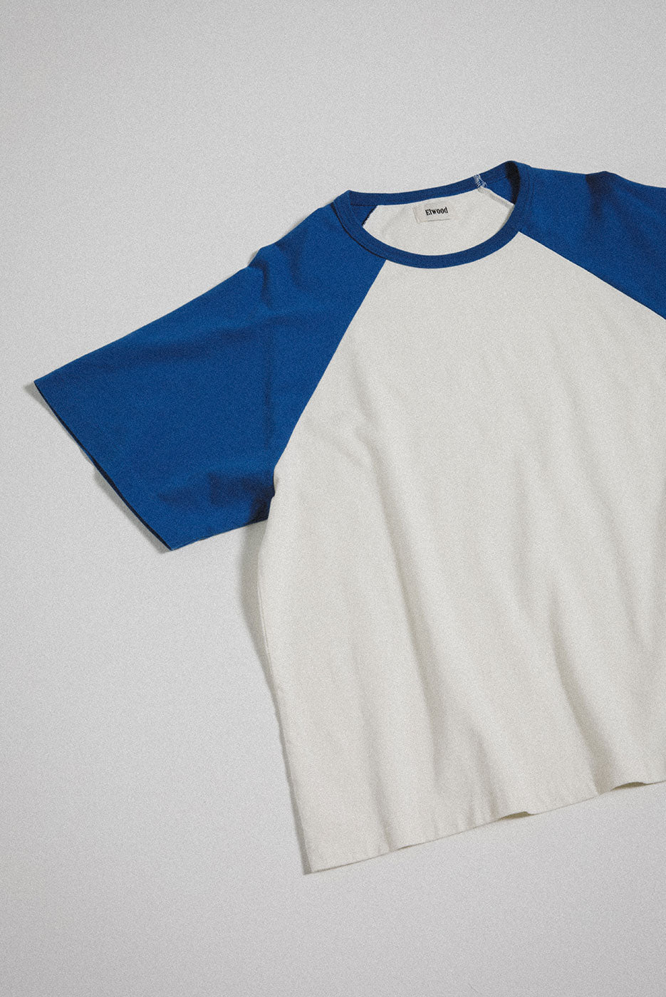 RAGLAN TEE