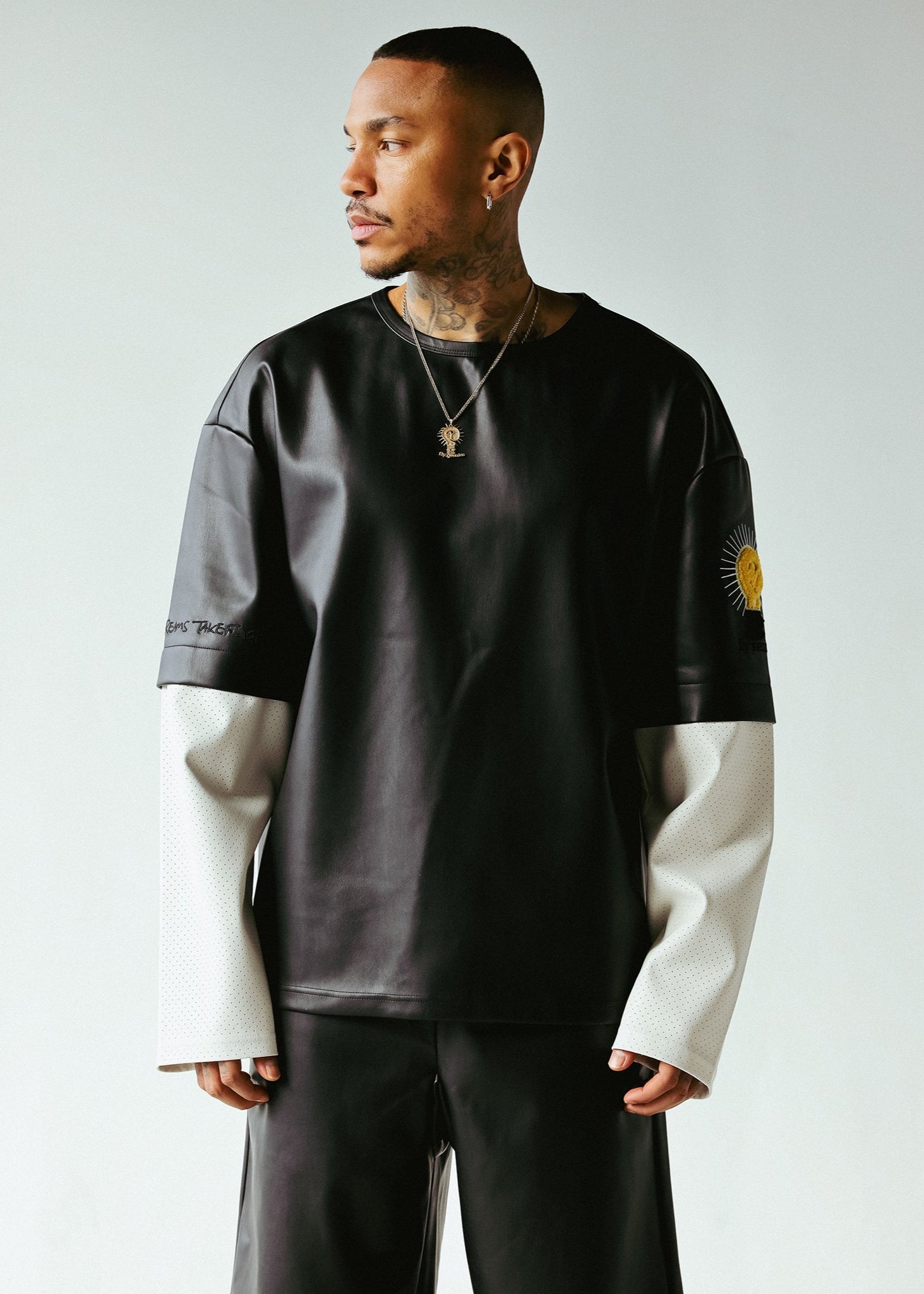 DOUBLE SLEEVE SHIRT | BLACK+WHITE