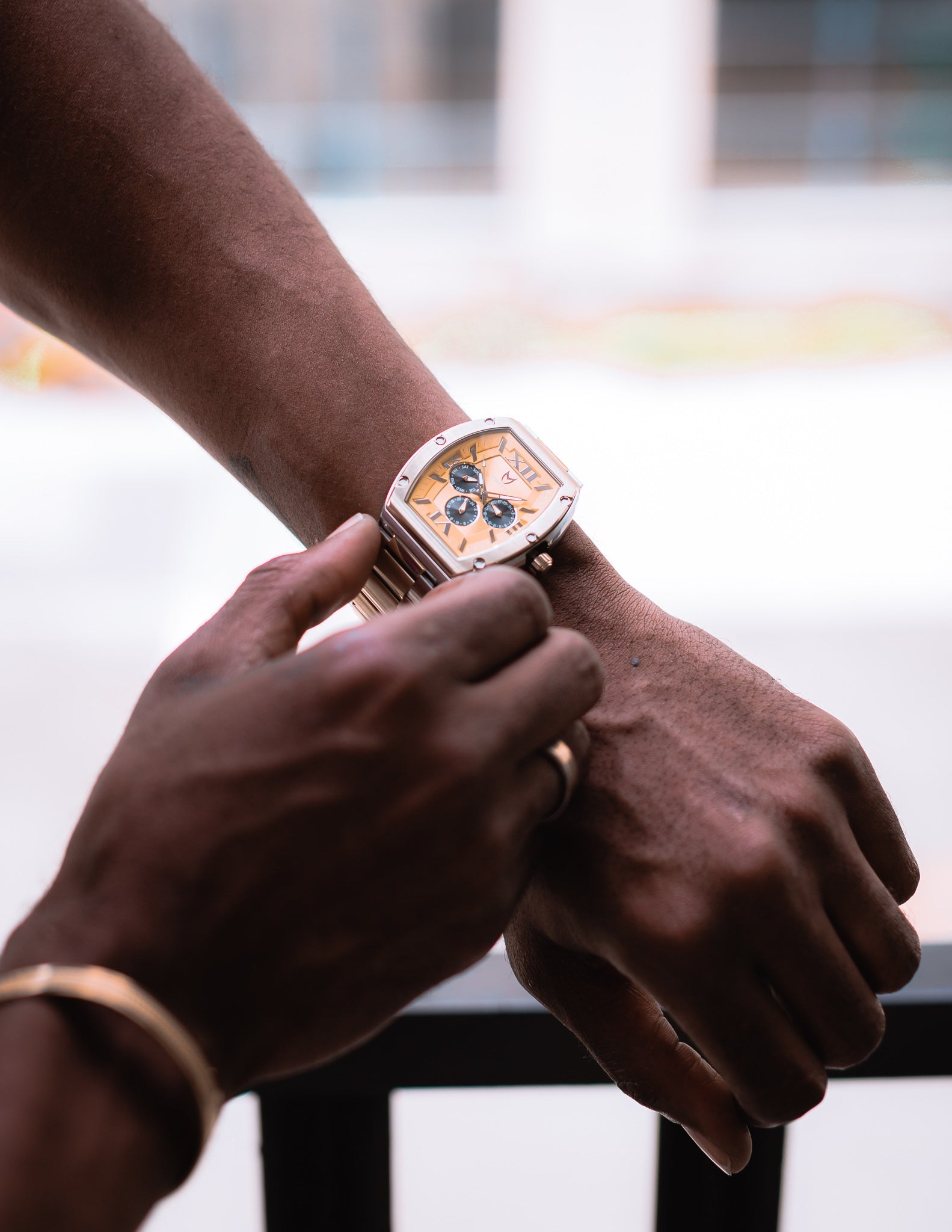 MJ126SS - MAJOR SILVER / GOLD / STEEL BAND