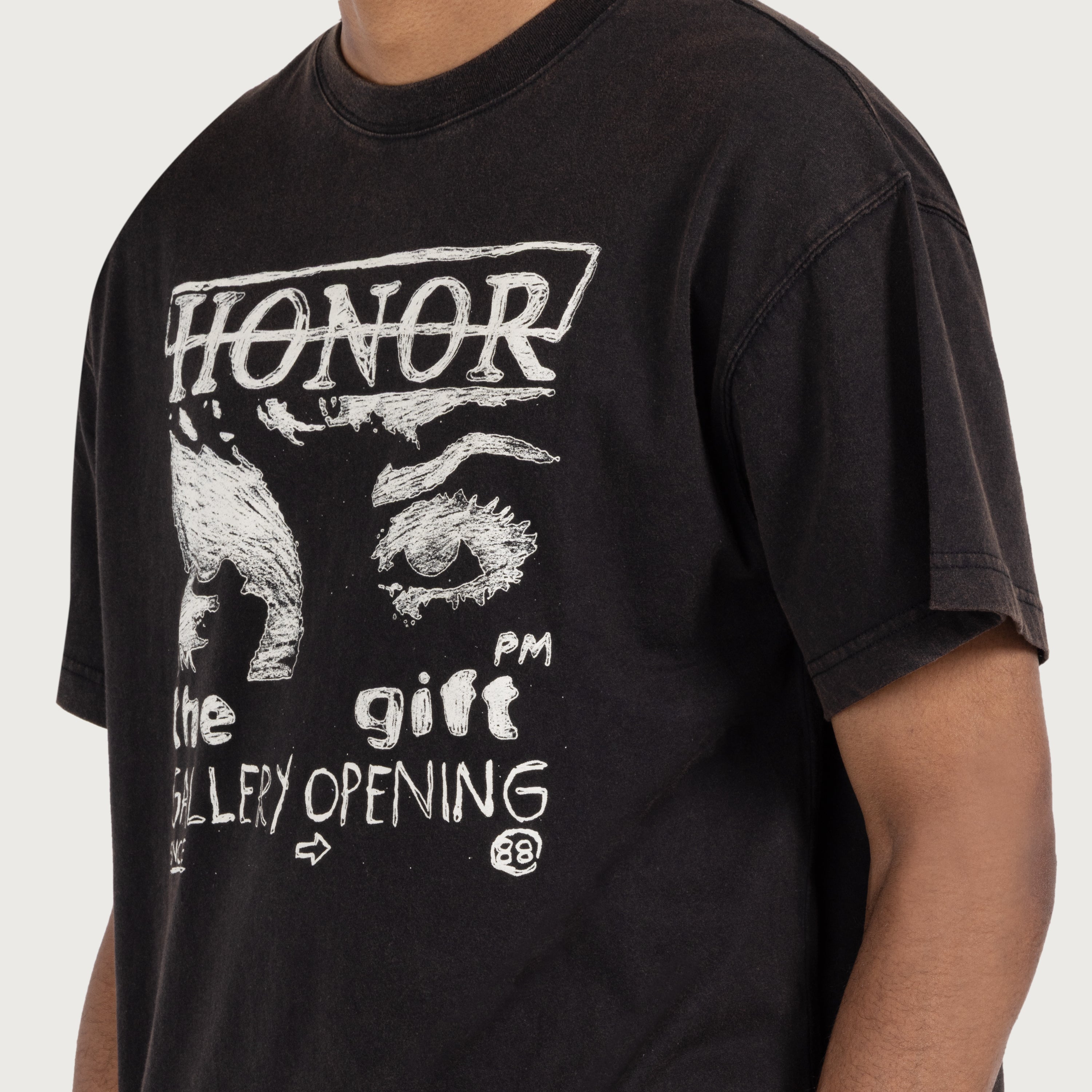 Art That Reflects - Black