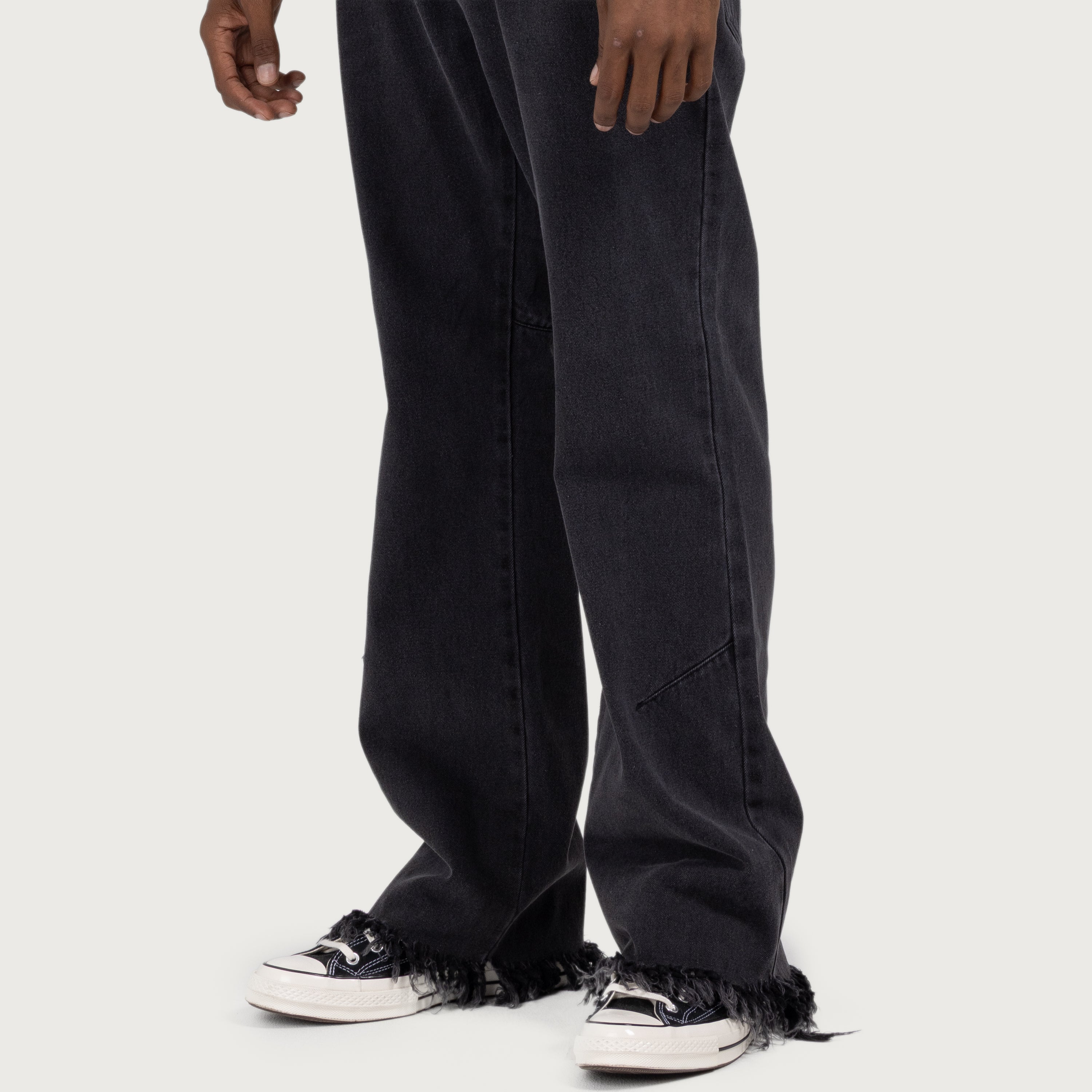 Dart 5 Pocket - Black