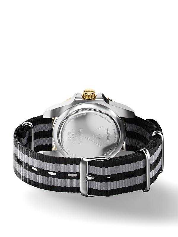 VO105NS - AUTO VOYAGER SILVER / BLACK & GOLD / NATO BAND