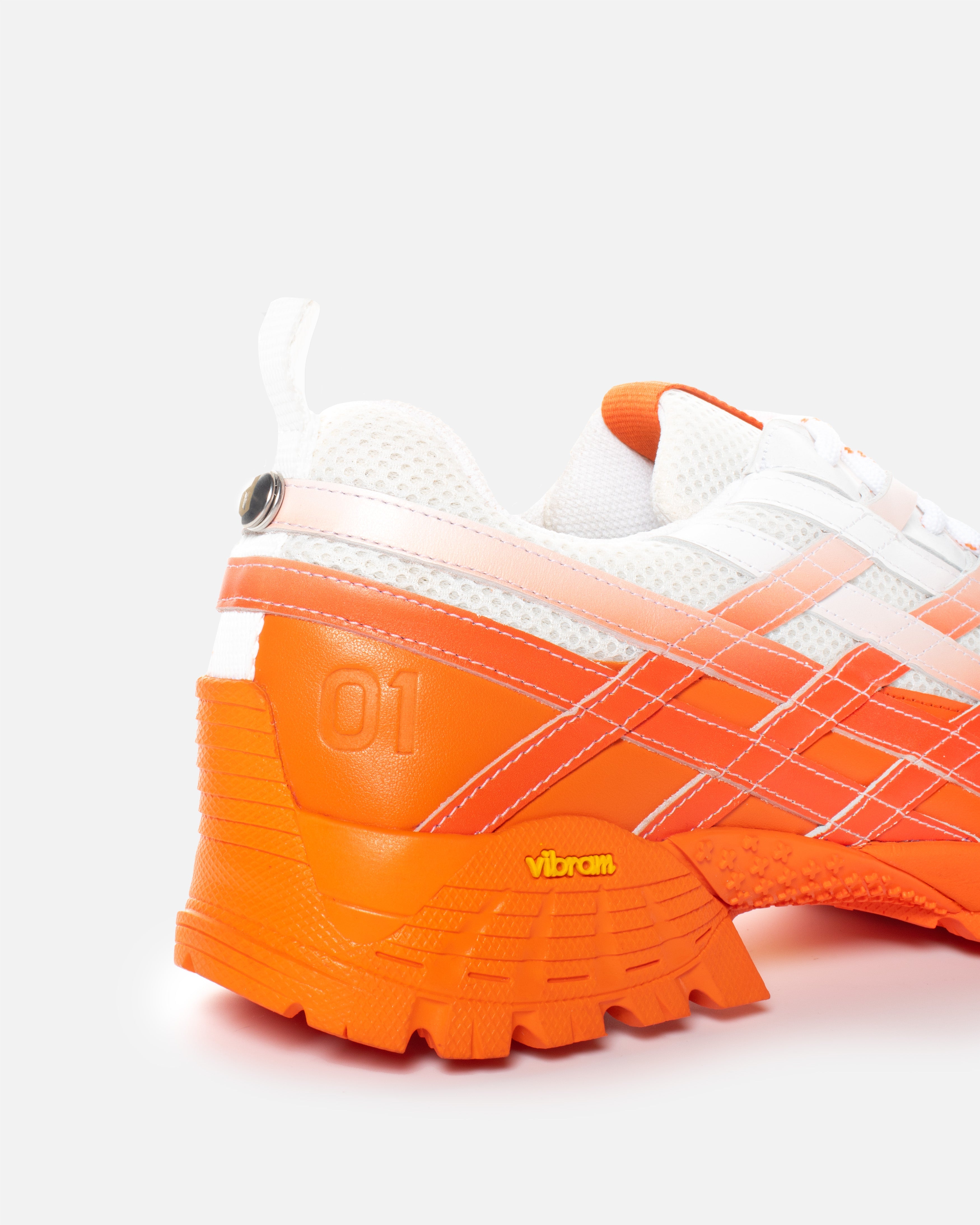 HIKER 01 (ORANGE FADE)