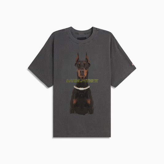 doberman tee / vintage black