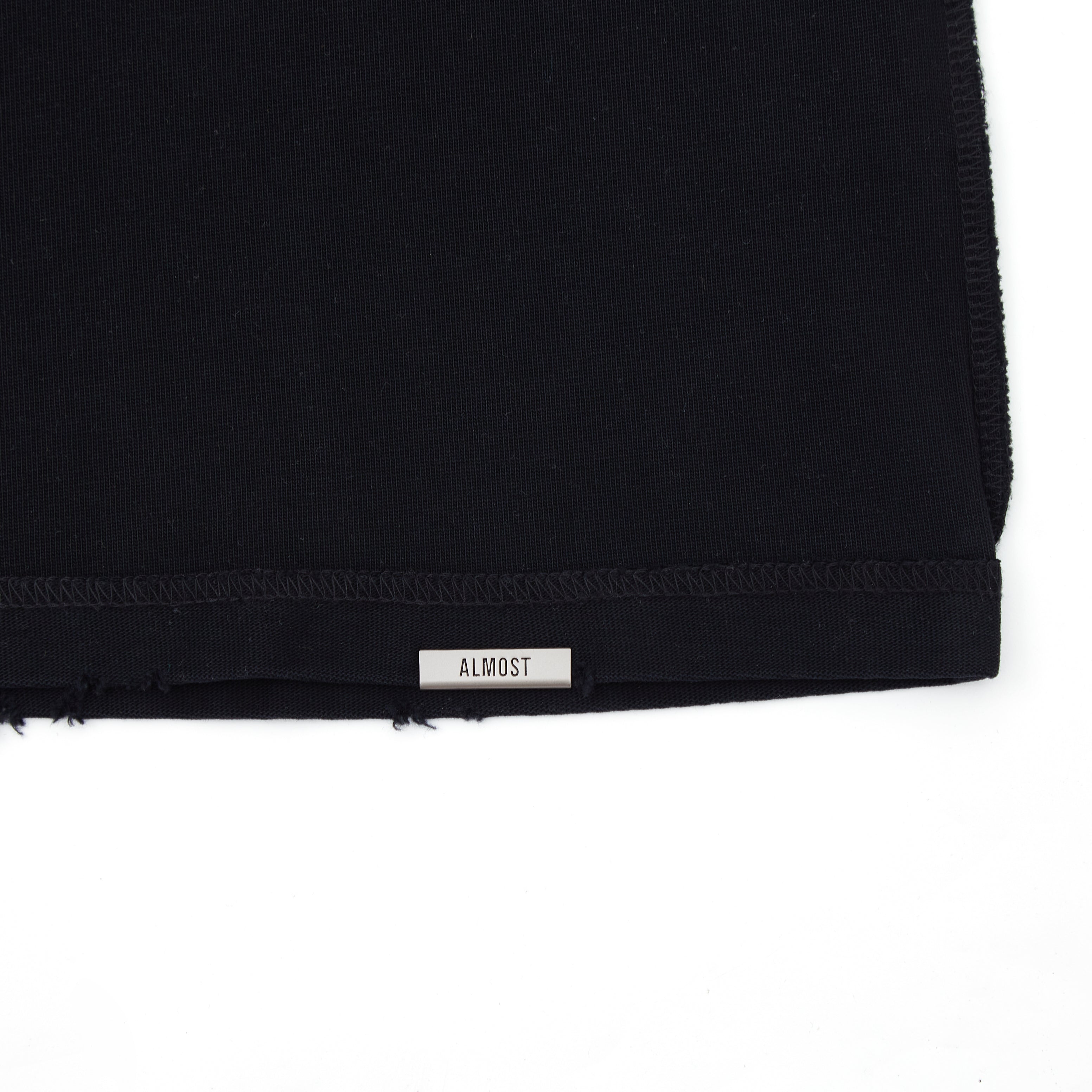 Motto Tee (Sun Fade Black)