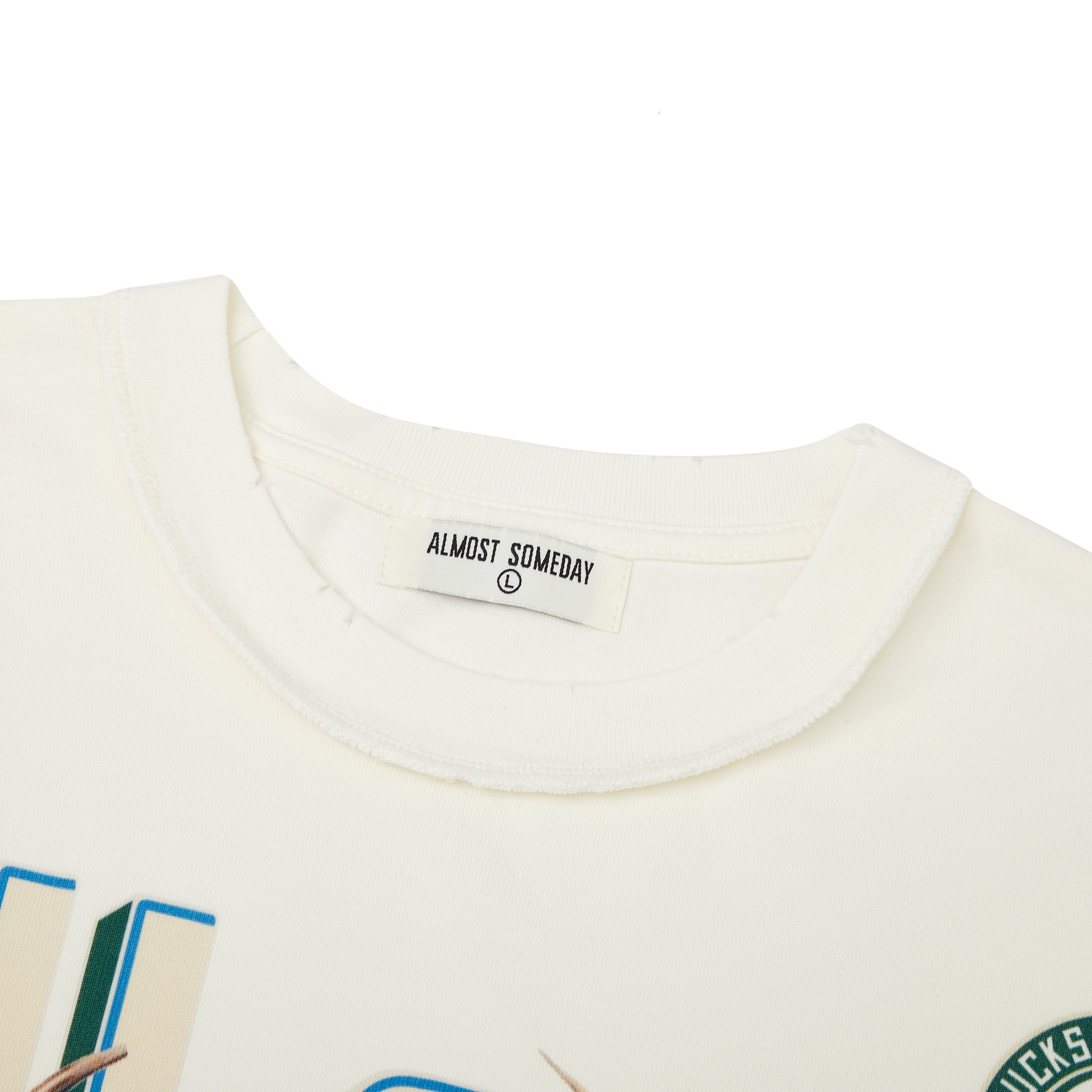 Milwaukee Bucks Tee (Cream)