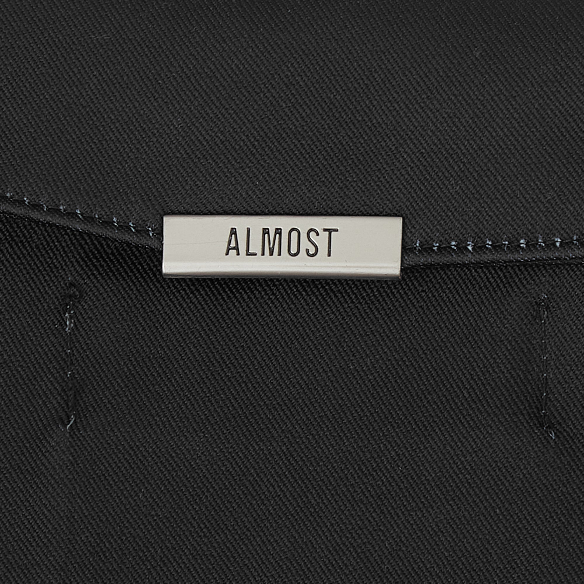 Daydream Button Up Shirt (Black)