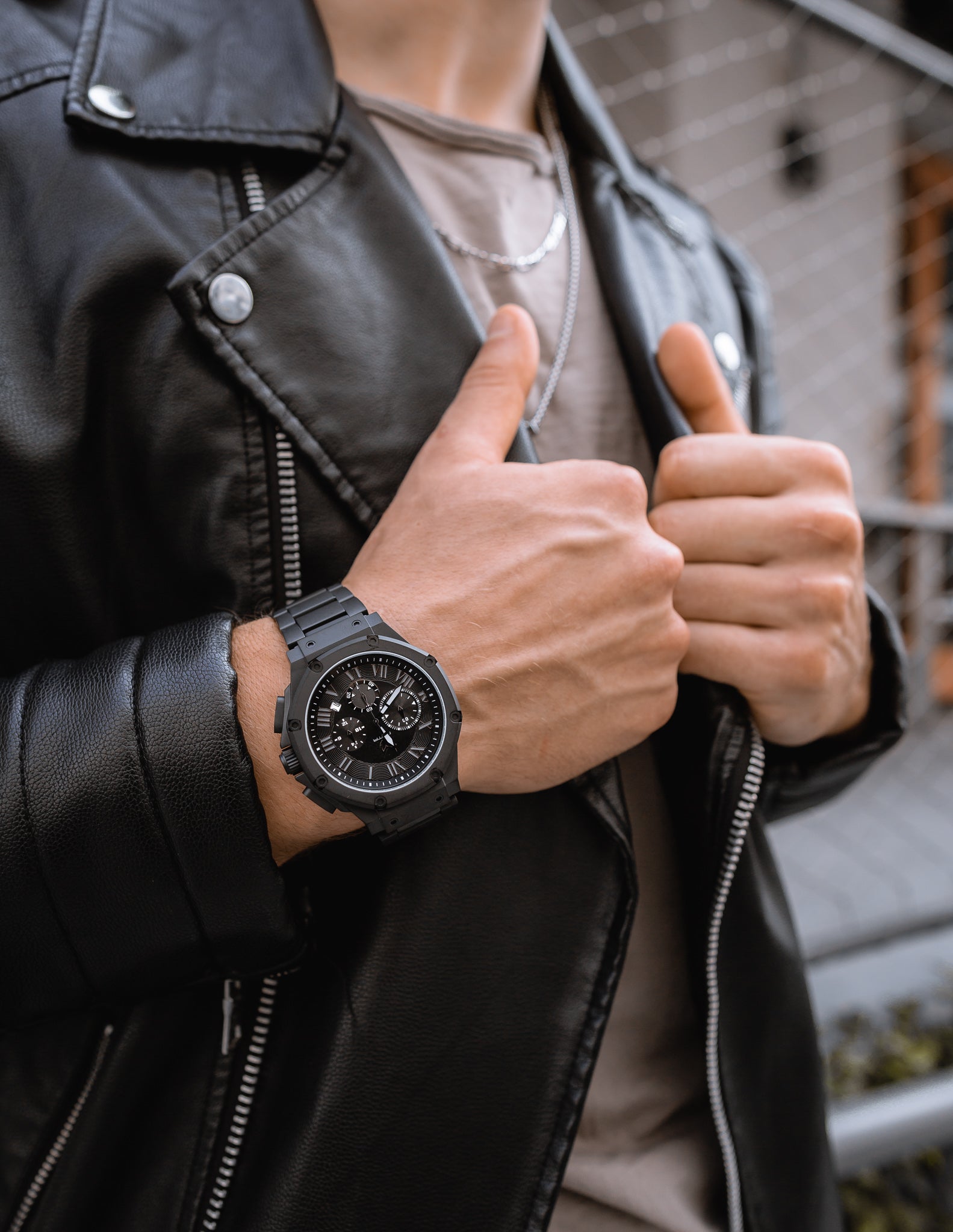 AM1023SS - AMBASSADOR BLACK / BLACK / STEEL BAND