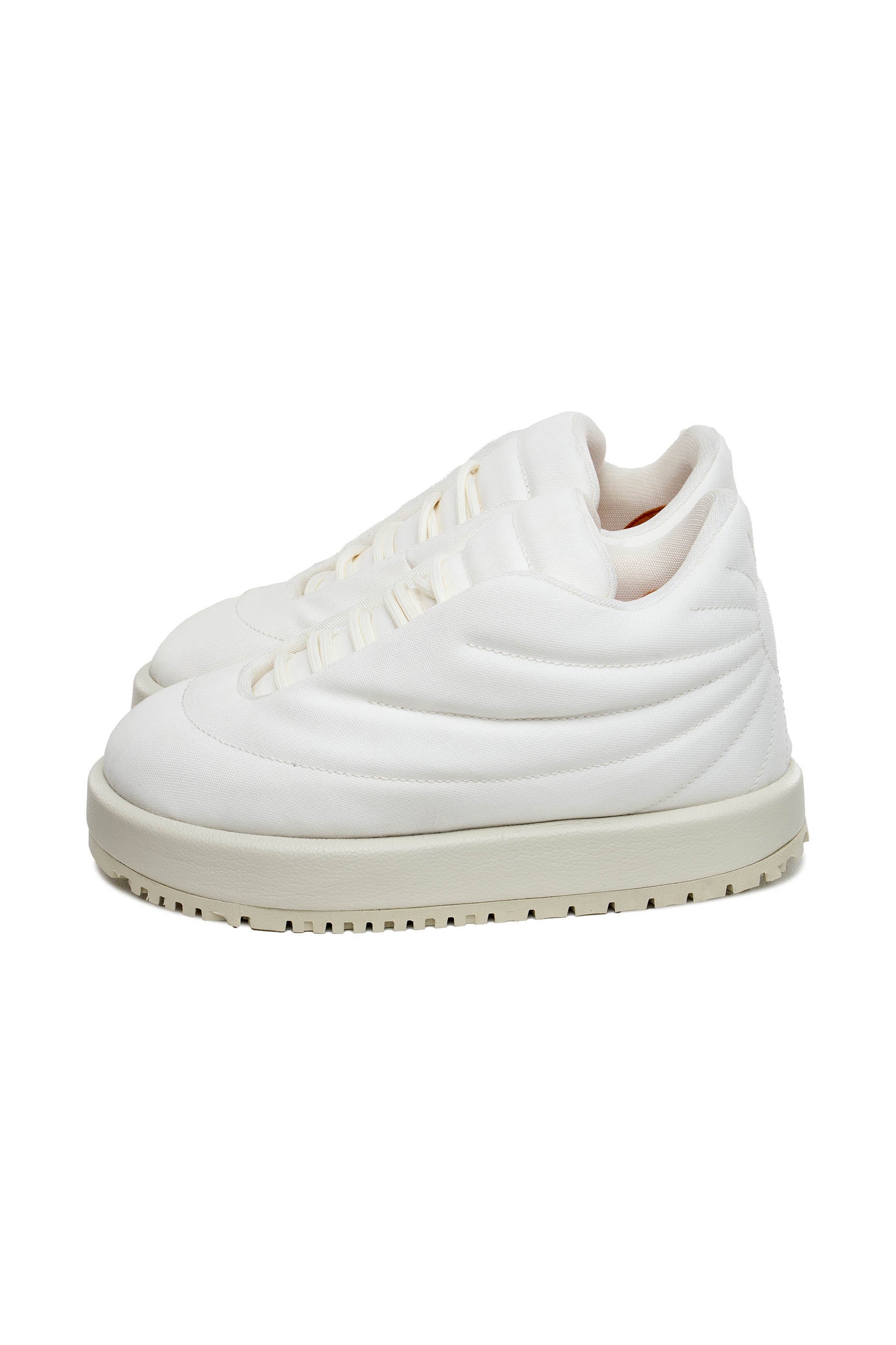NUVOLA PLUTO CANVAS // LATTE