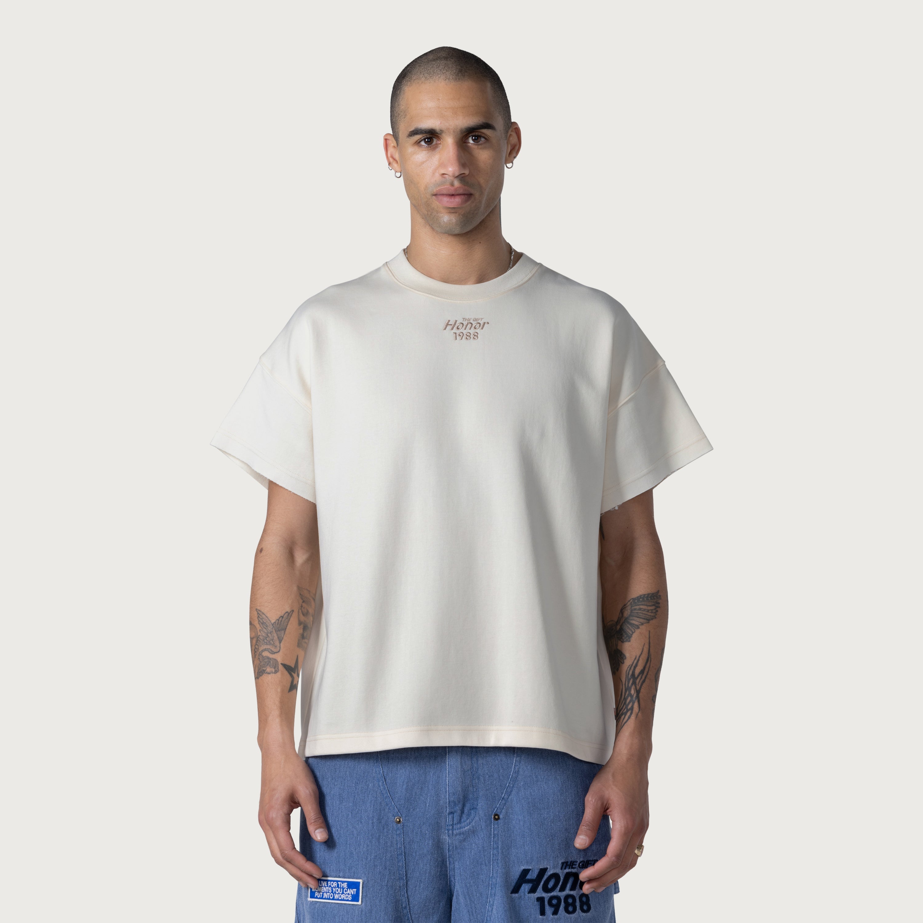 Pendant Box T-Shirt - Bone