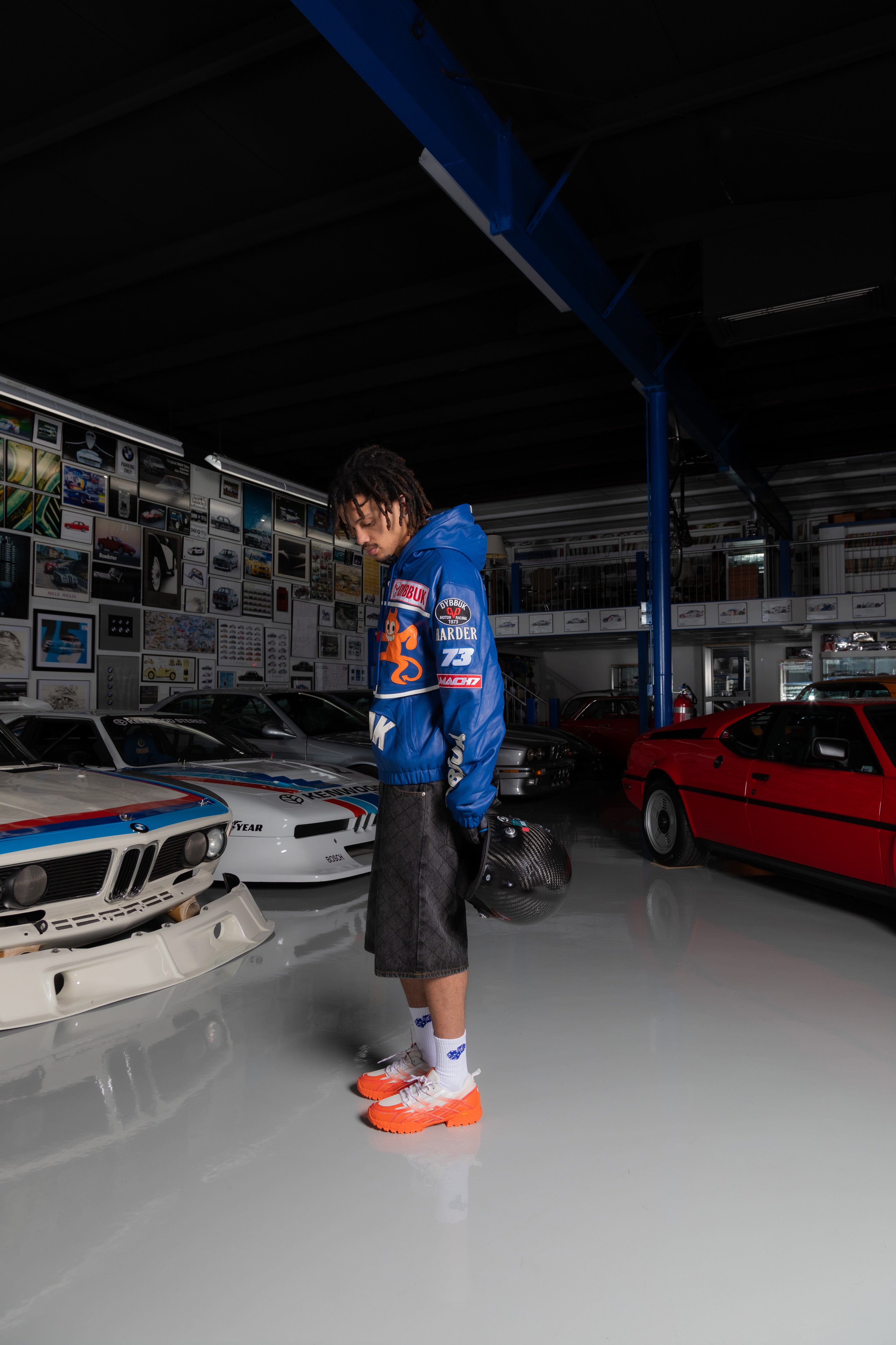 HIKER 01 (ORANGE FADE)