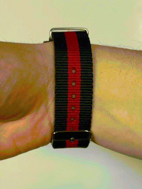 VO107NS - AUTO VOYAGER SILVER / BLUE & RED / NATO BAND