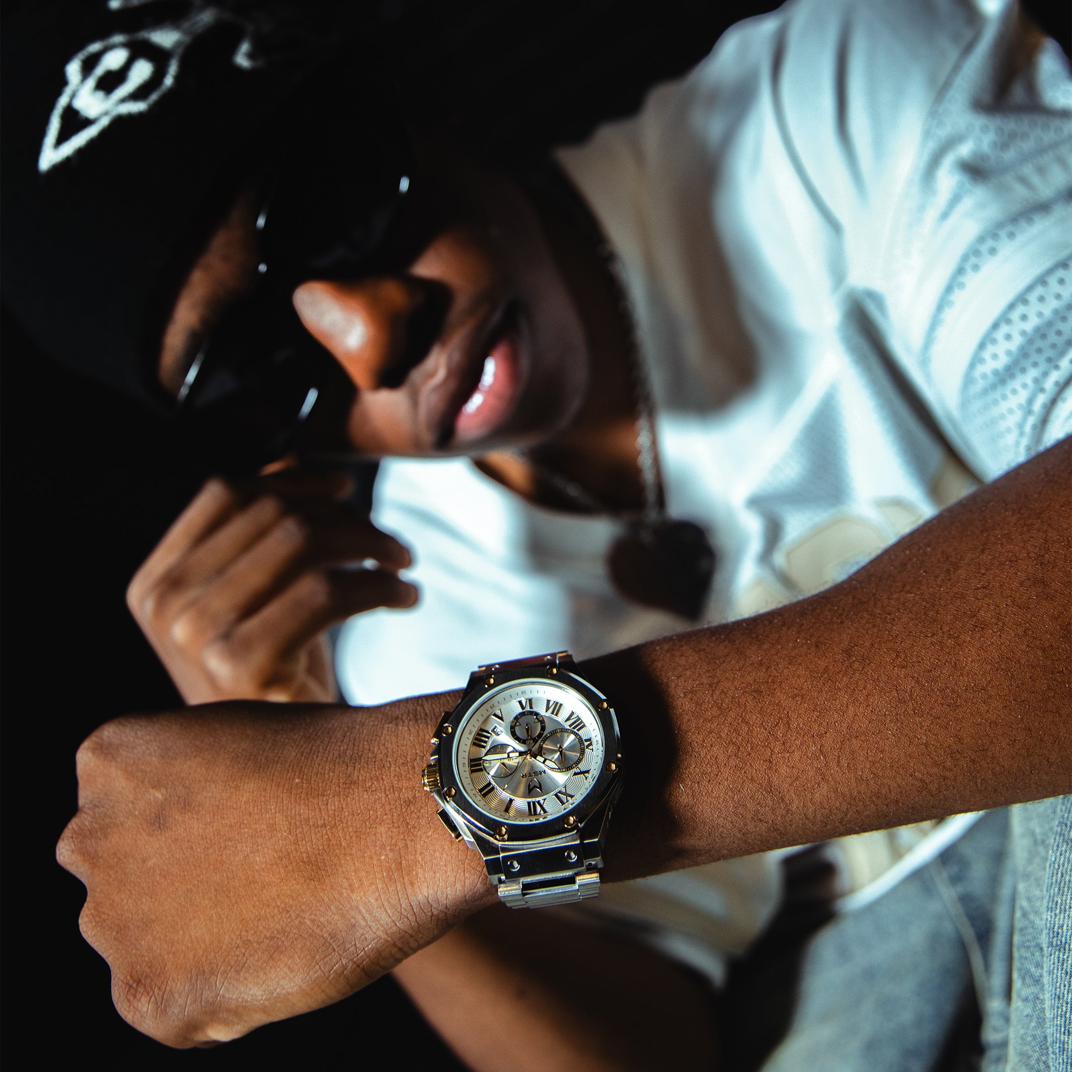 AM1045SS - AMBASSADOR SILVER & GOLD WATCH