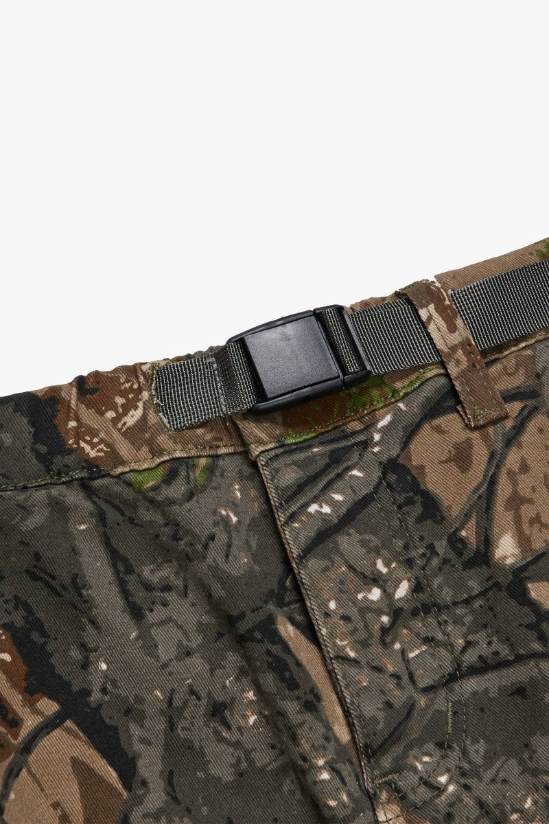 "BAKI" TAPERED JEAN MOSS GREEN