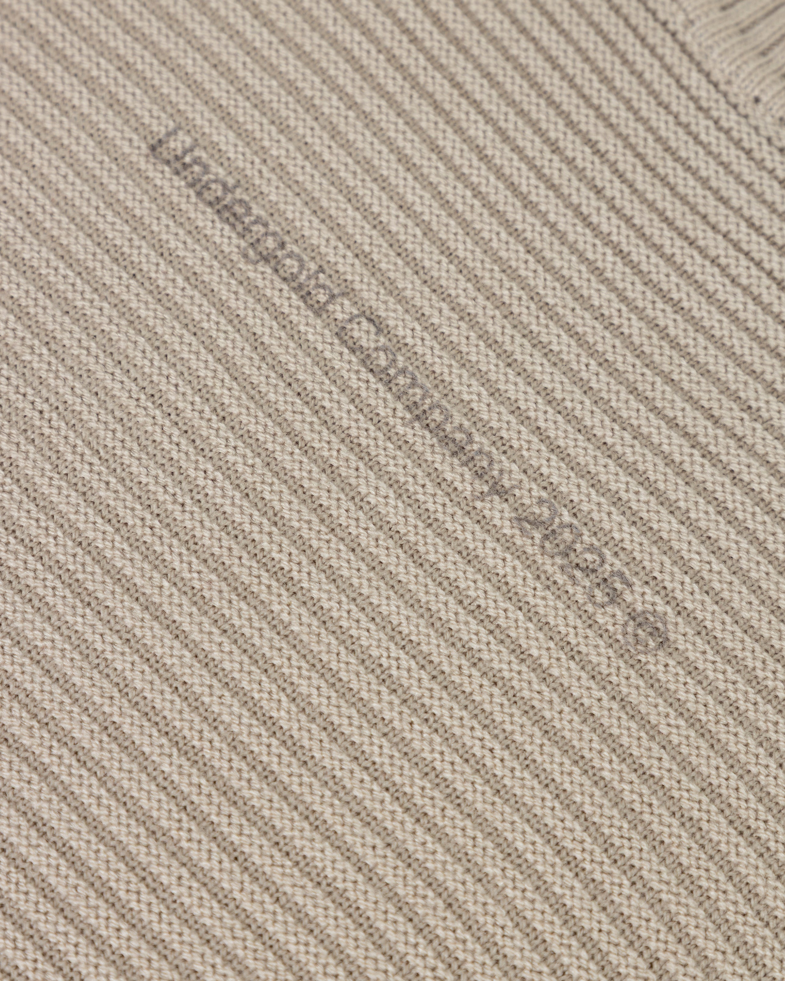 Basics Knitted Vest Cream