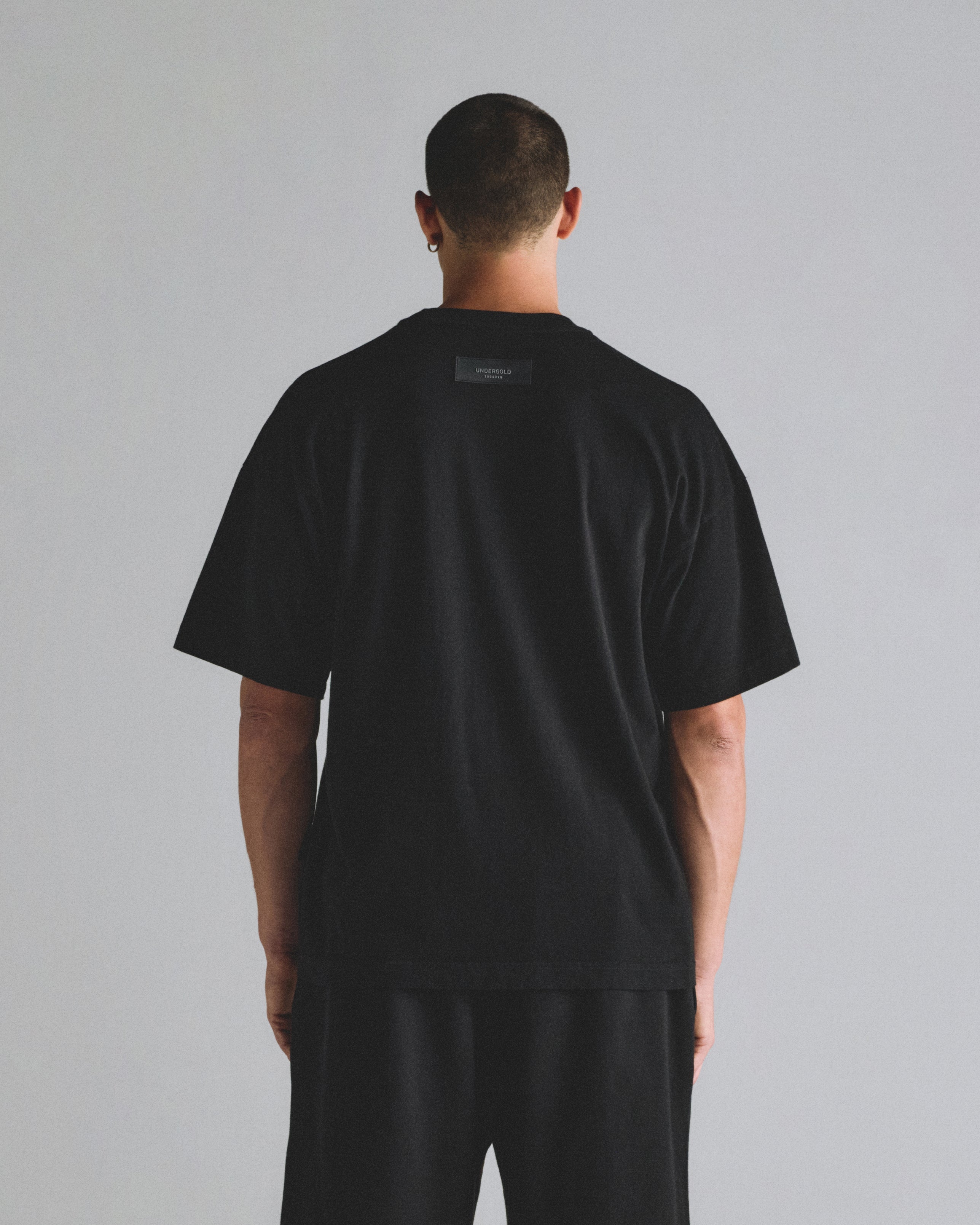 Basics Peached Undgld Tshirt Black