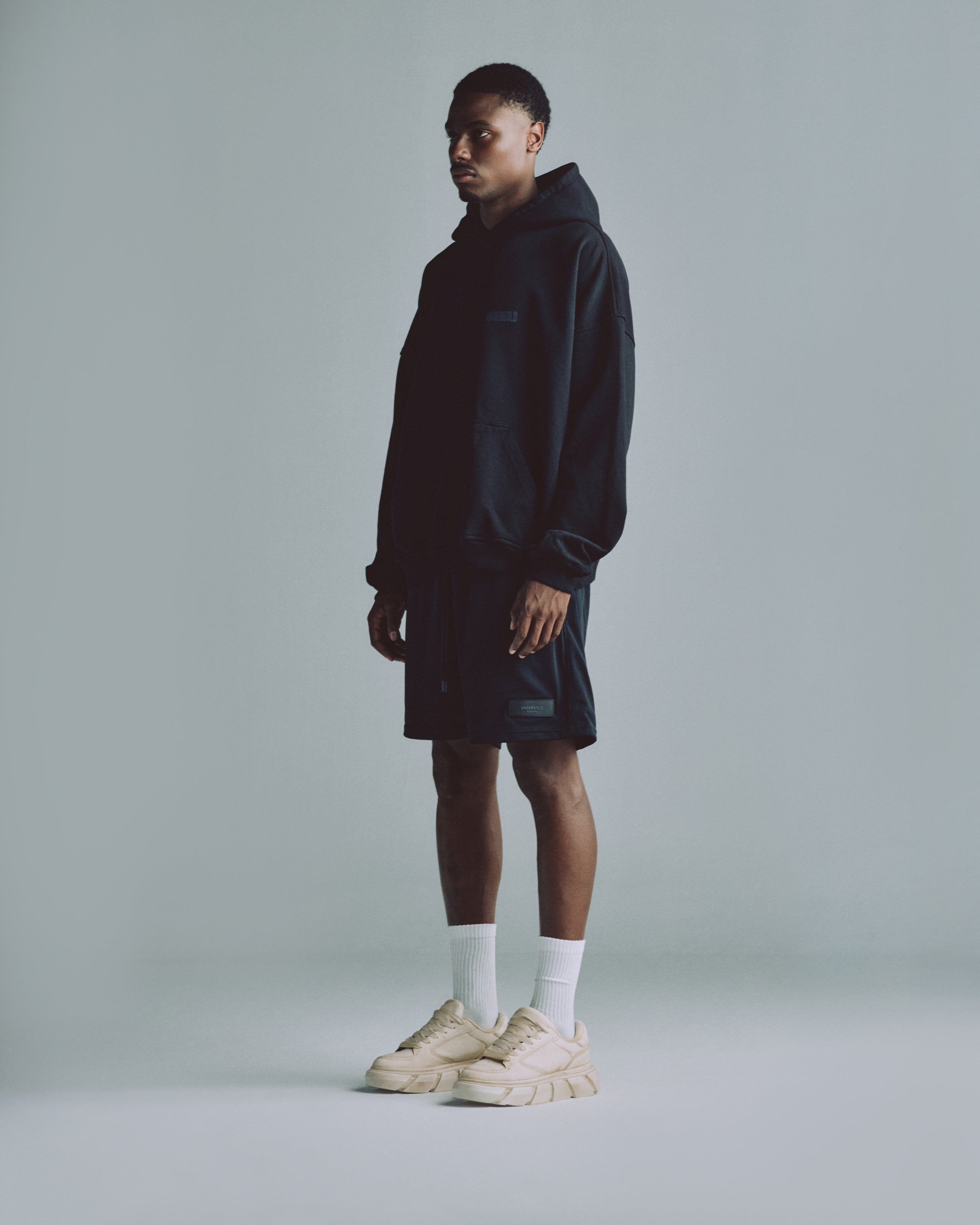 Basics Undergold Hoodie Black