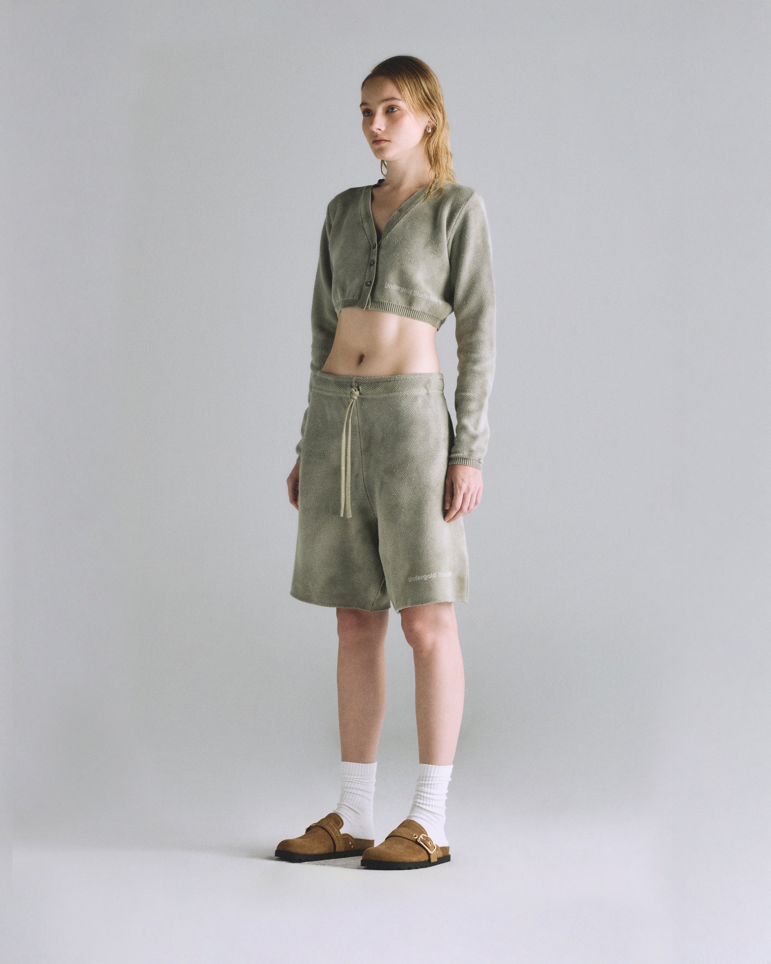Basics Undergold Studio Knitted Short Aged Green