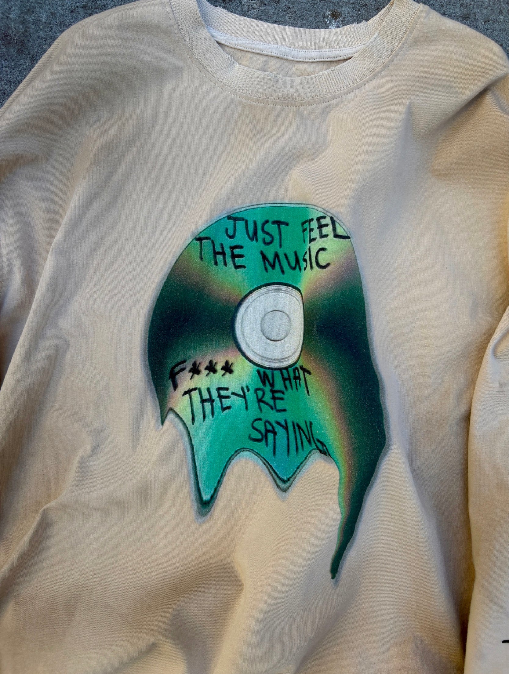 2-IN-1 Distressed Stained Long-sleeve Tee