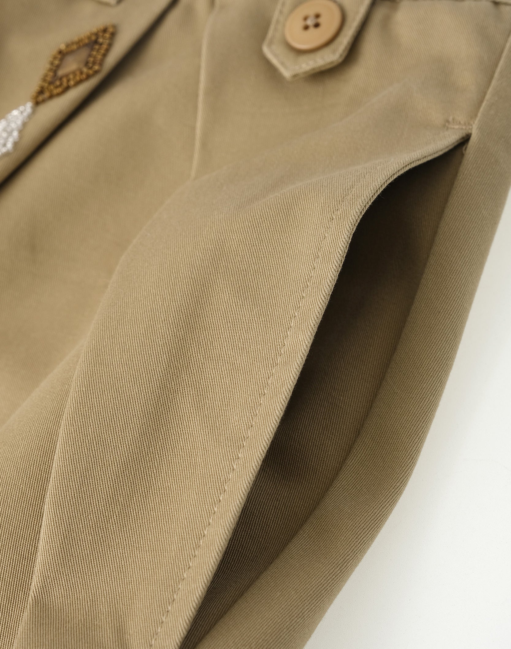 Gemstone Bermuda Shorts in BRN