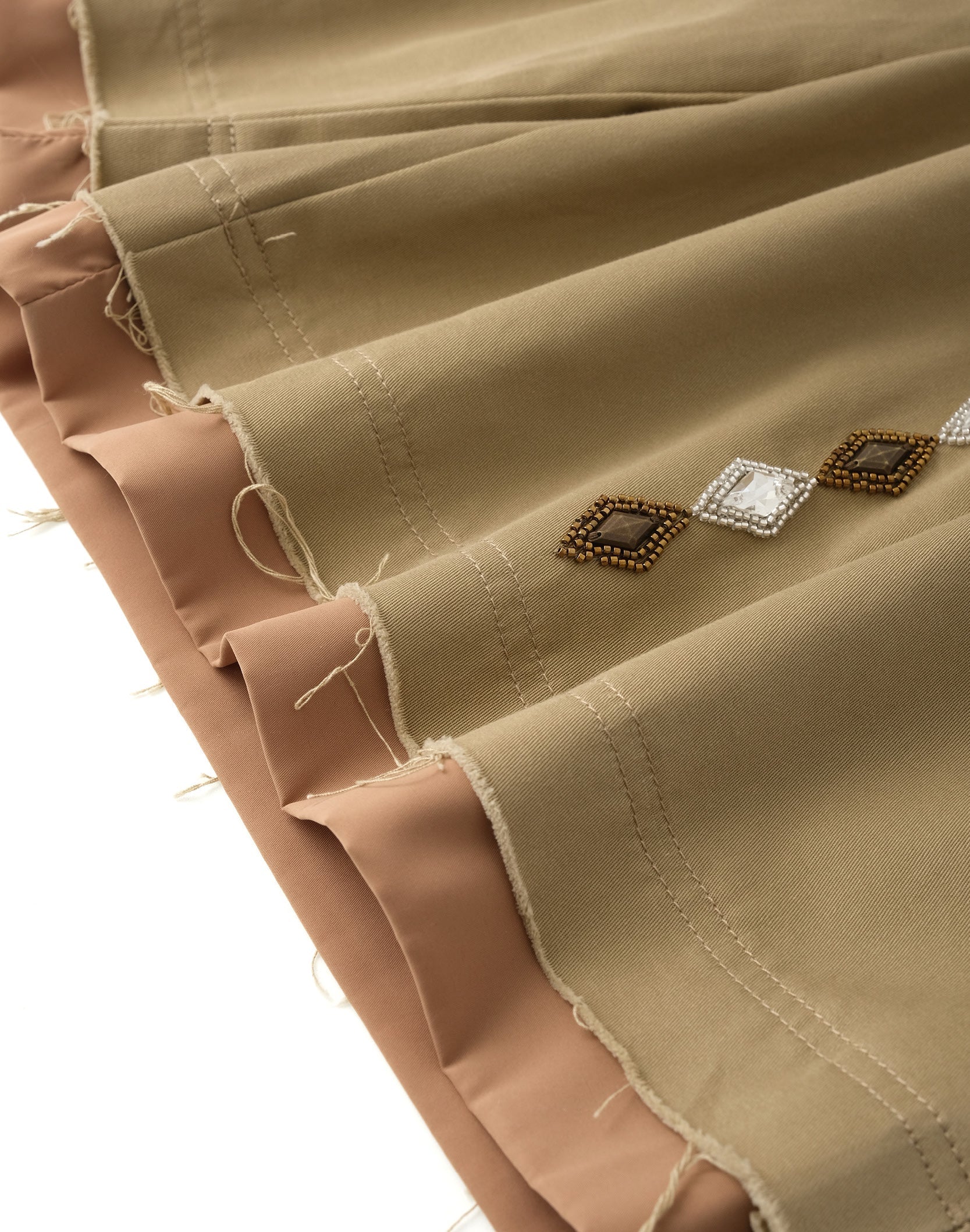 Gemstone Bermuda Shorts in BRN