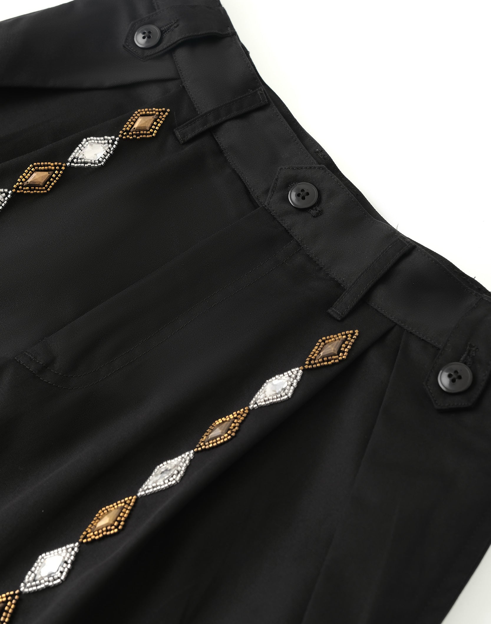 Gemstone Bermuda Shorts in BLK