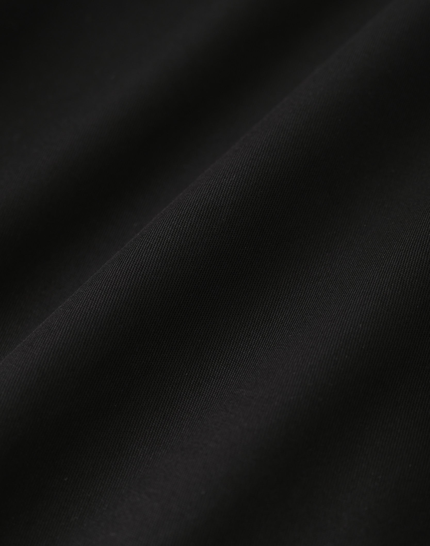 Gemstone Bermuda Shorts in BLK