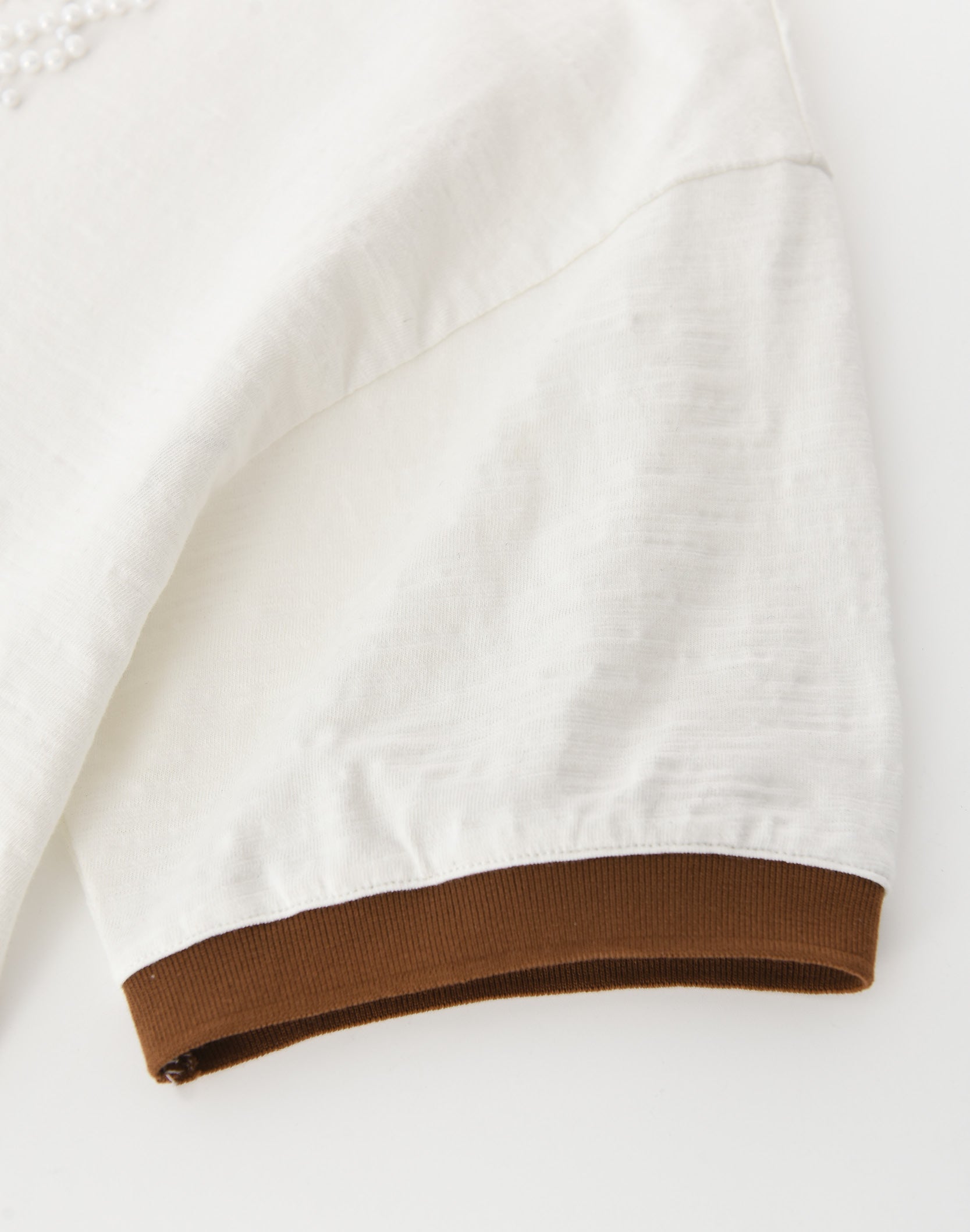 Pearl Patchwork T-Shirt IN WHT