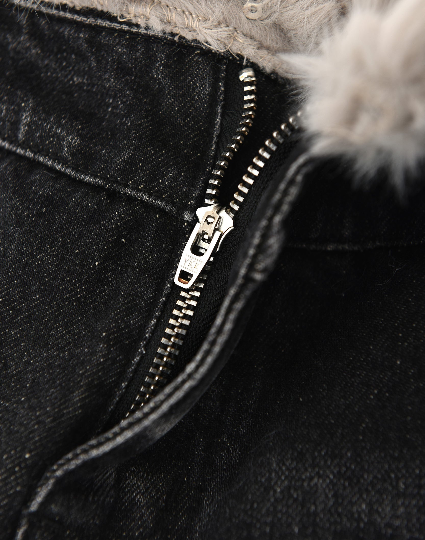 Pearl Fur Patchwork Jeans In BLK