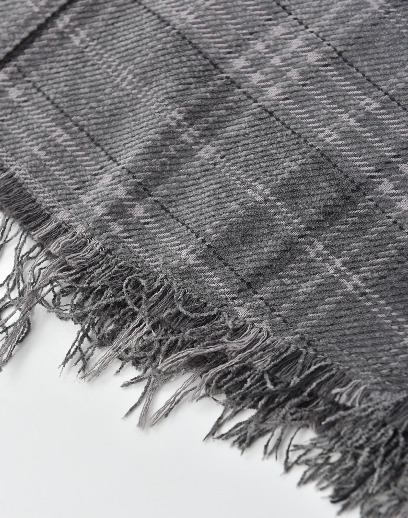 20K Diamond Pearl Shirt in Grey