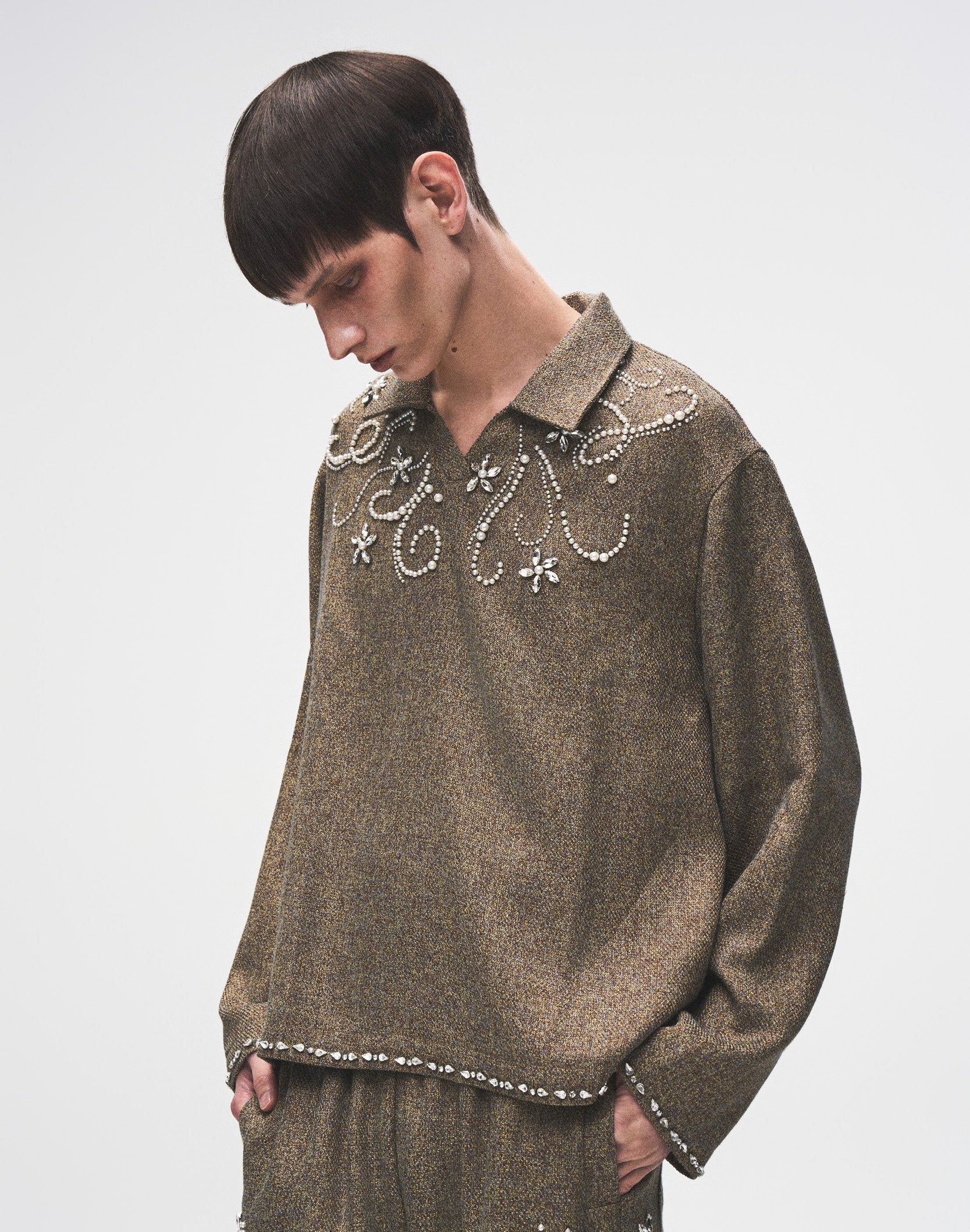 DIAMOND EMBELLISHED FLORAL KNIT TOP IN GRN