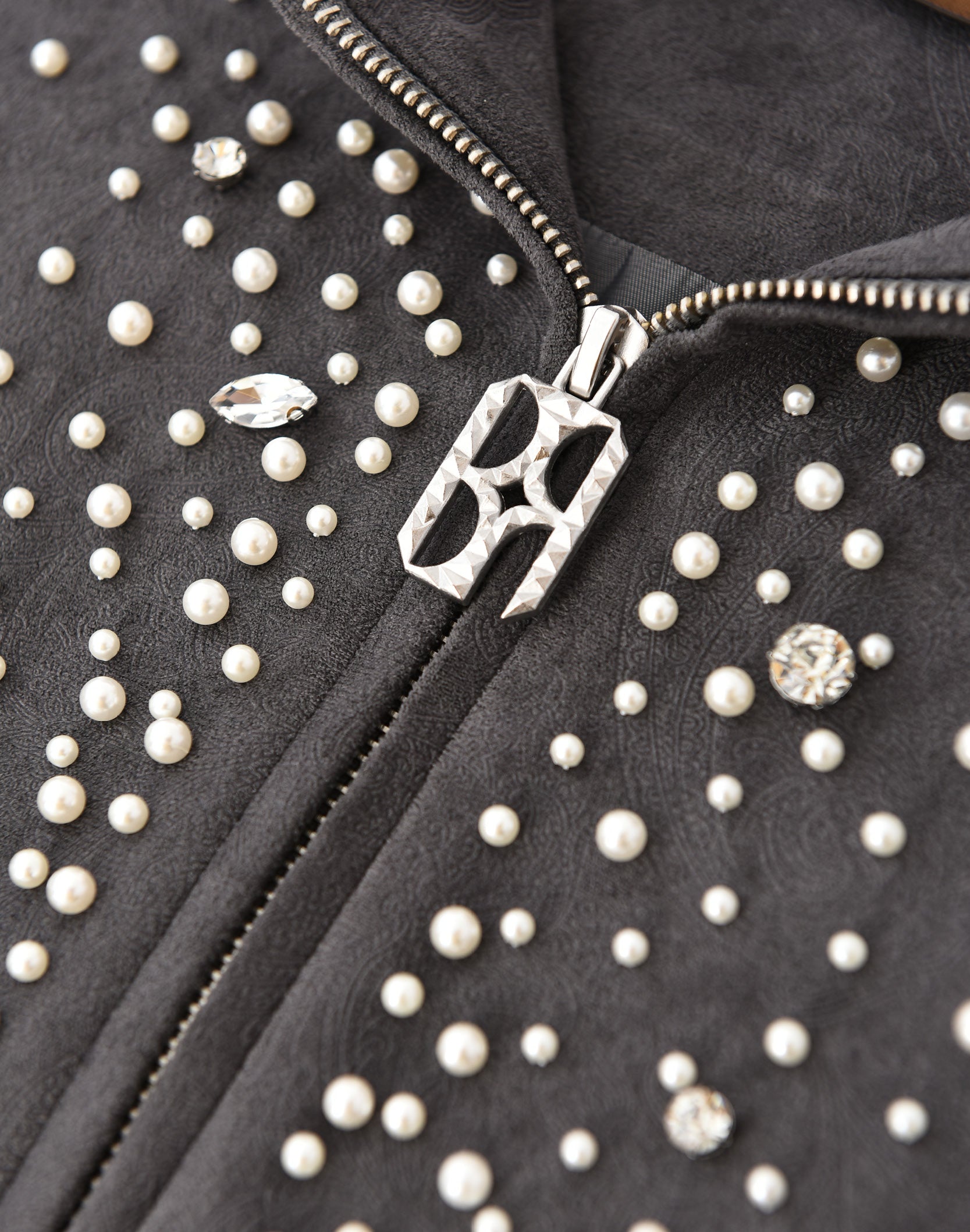 Cashew Blossom Pearl Zipper Hoodie