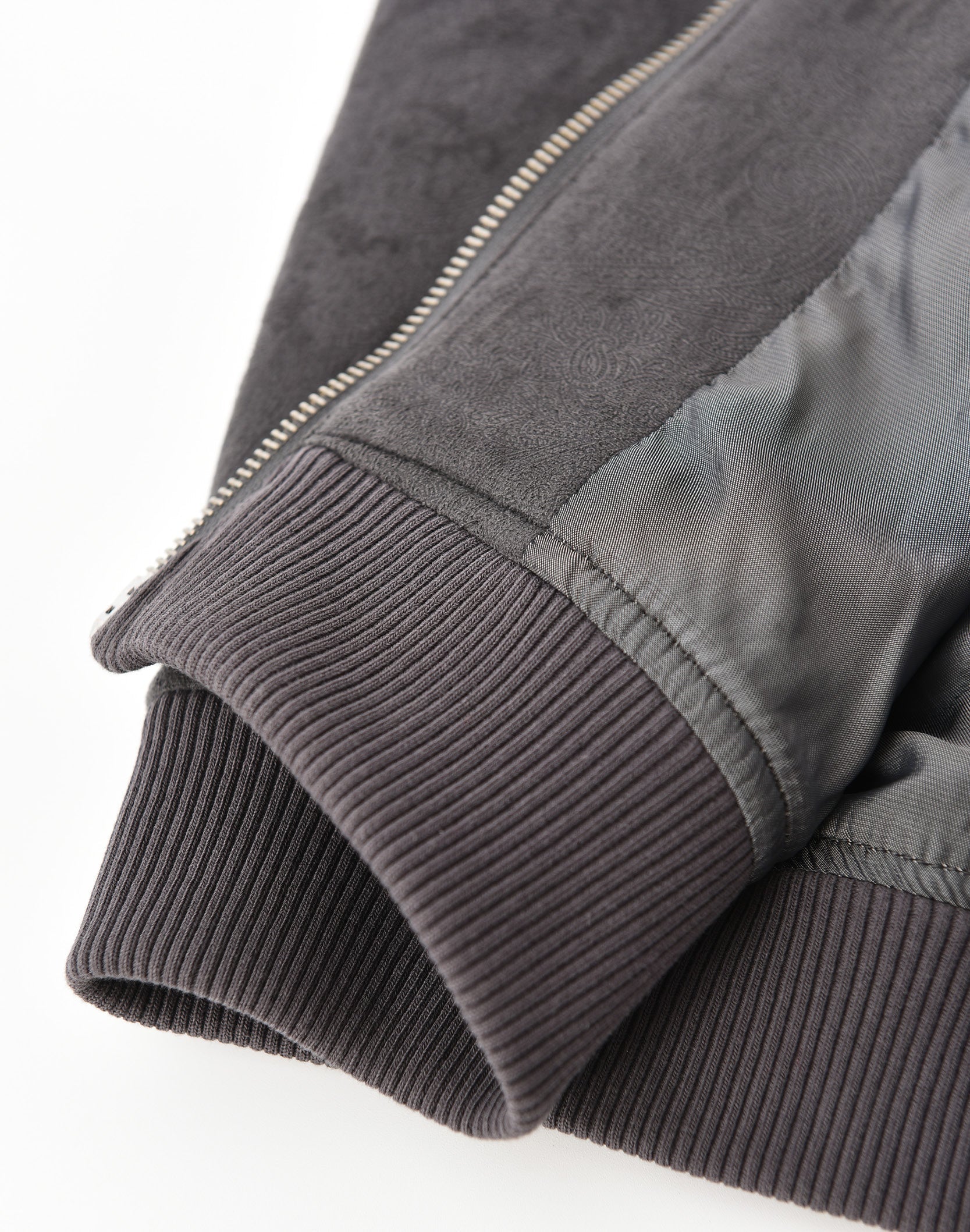 Cashew Blossom Pearl Zipper Hoodie