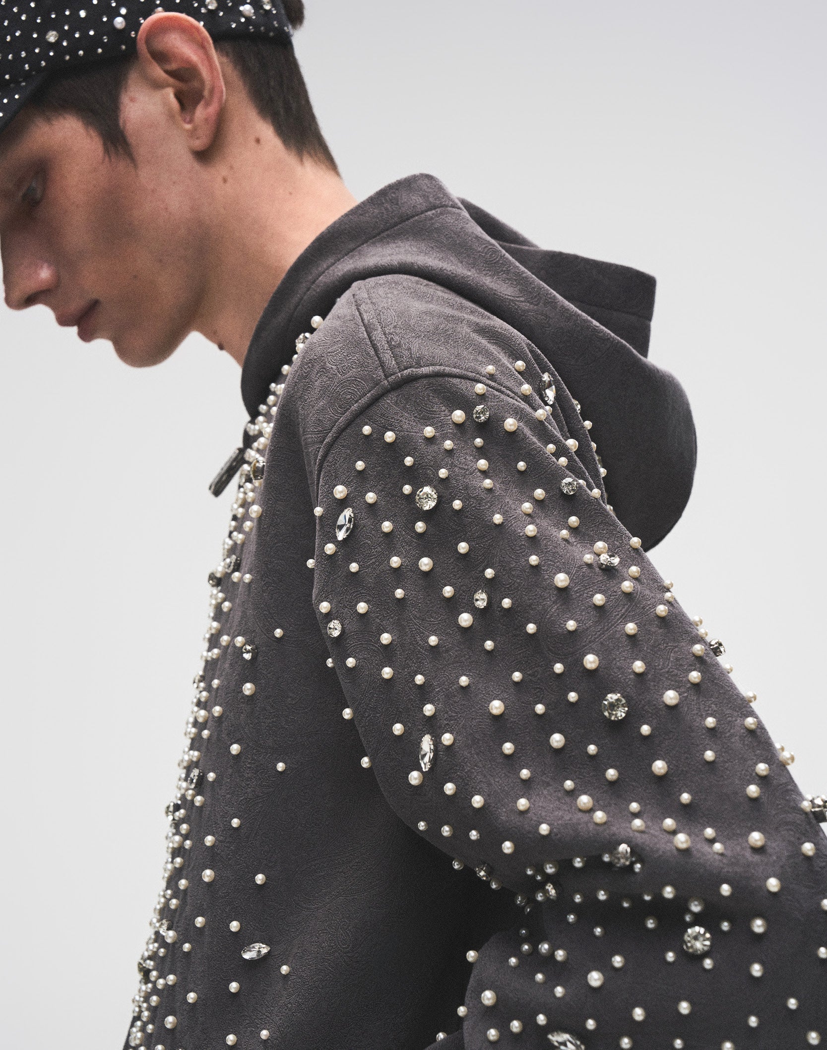 Cashew Blossom Pearl Zipper Hoodie