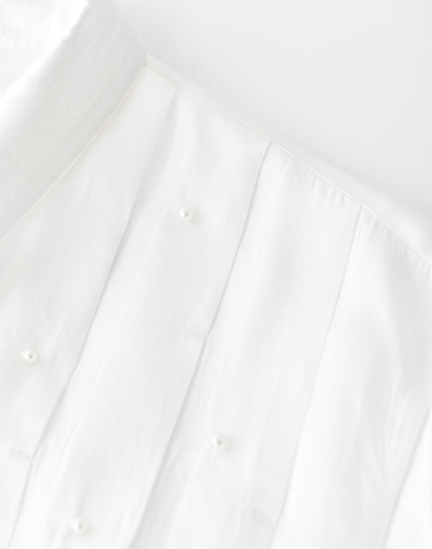 PEARL PLEATED SHIRT