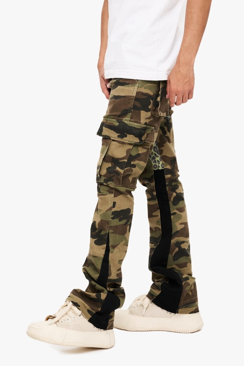 Commander 3.0 Stacked Flare Jean Camo