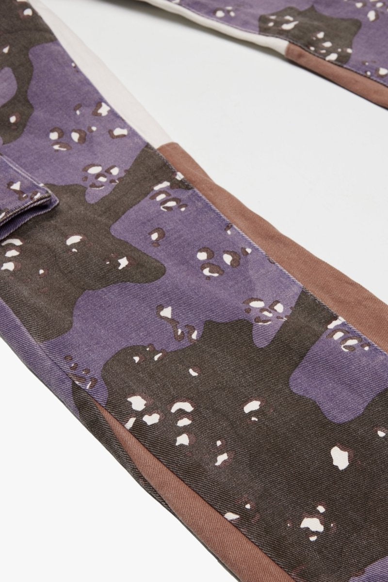 "COMMANDER" STACKED FLARE JEAN PURPLE BROWN CAMO