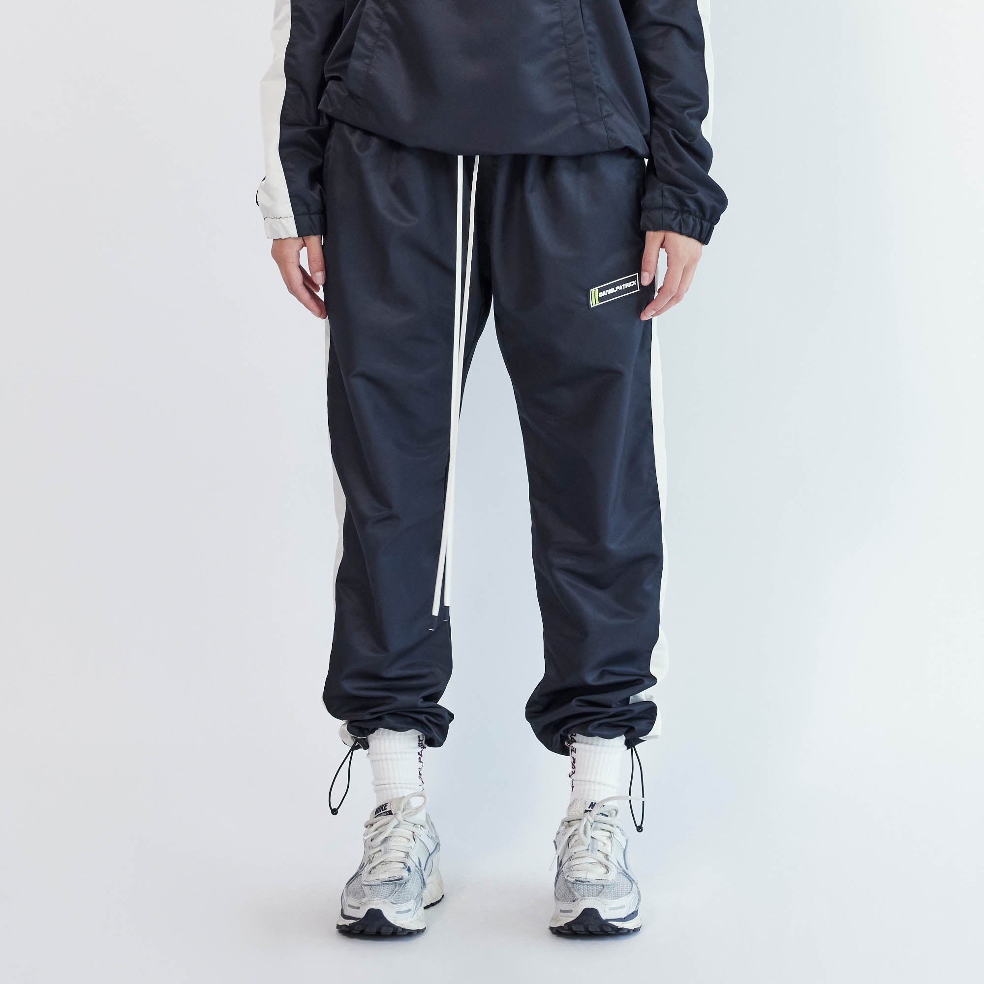 classic parachute track pant / black + ivory