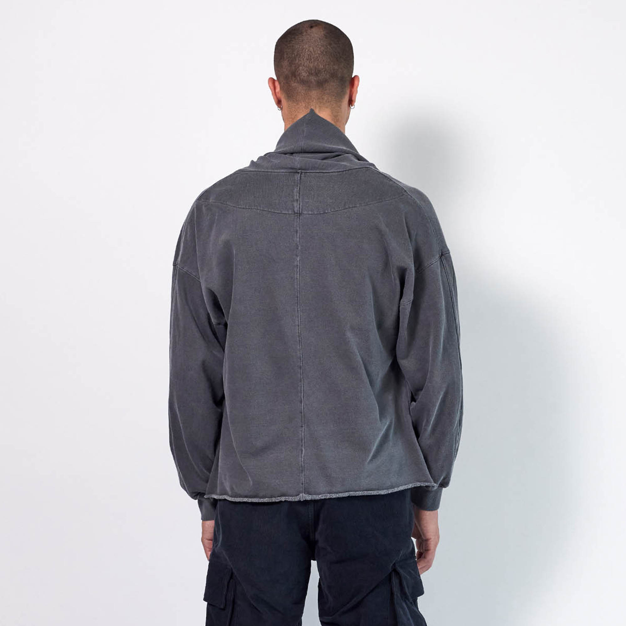 roaming cloak / vintage black