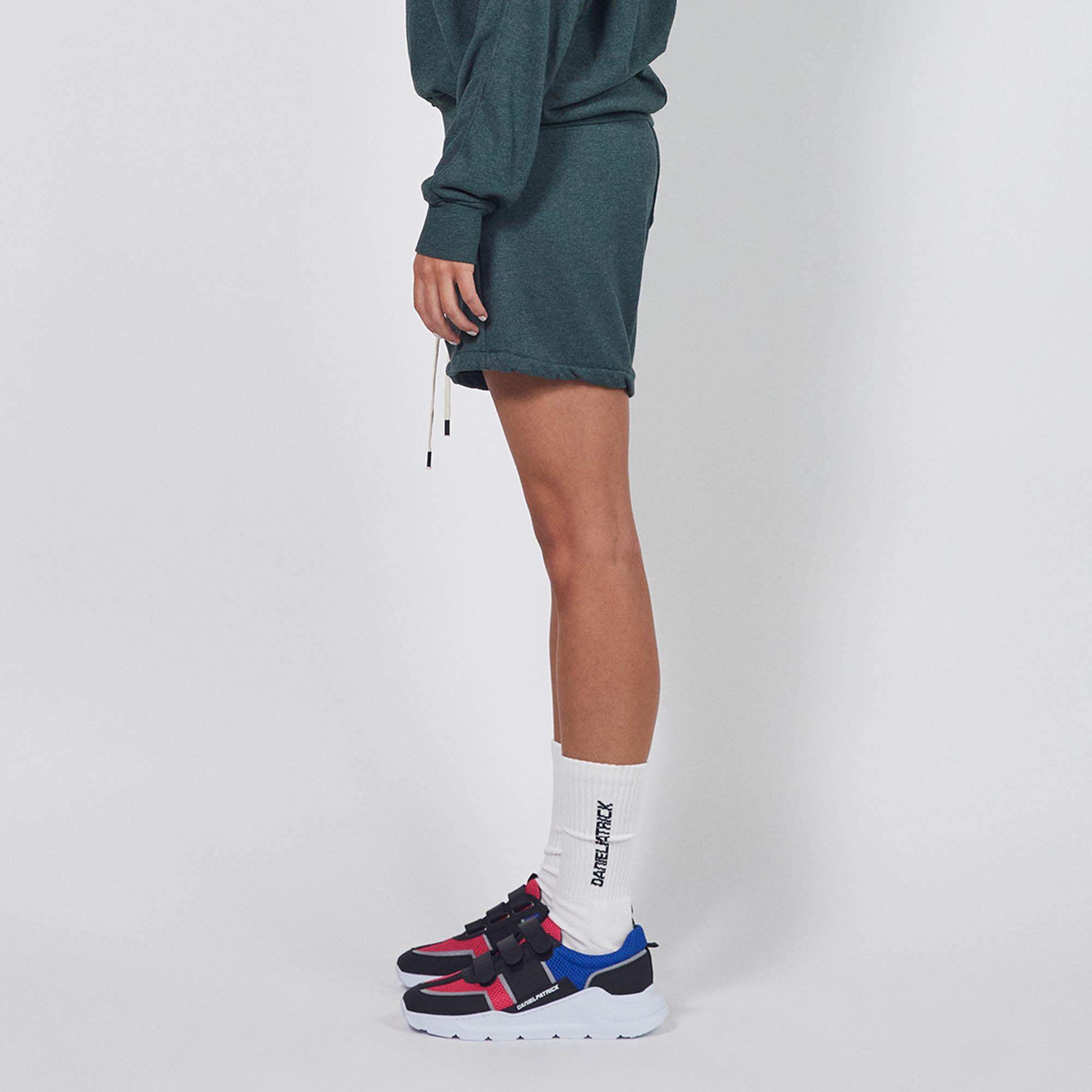 loop terry standard sweatshort / hunter green