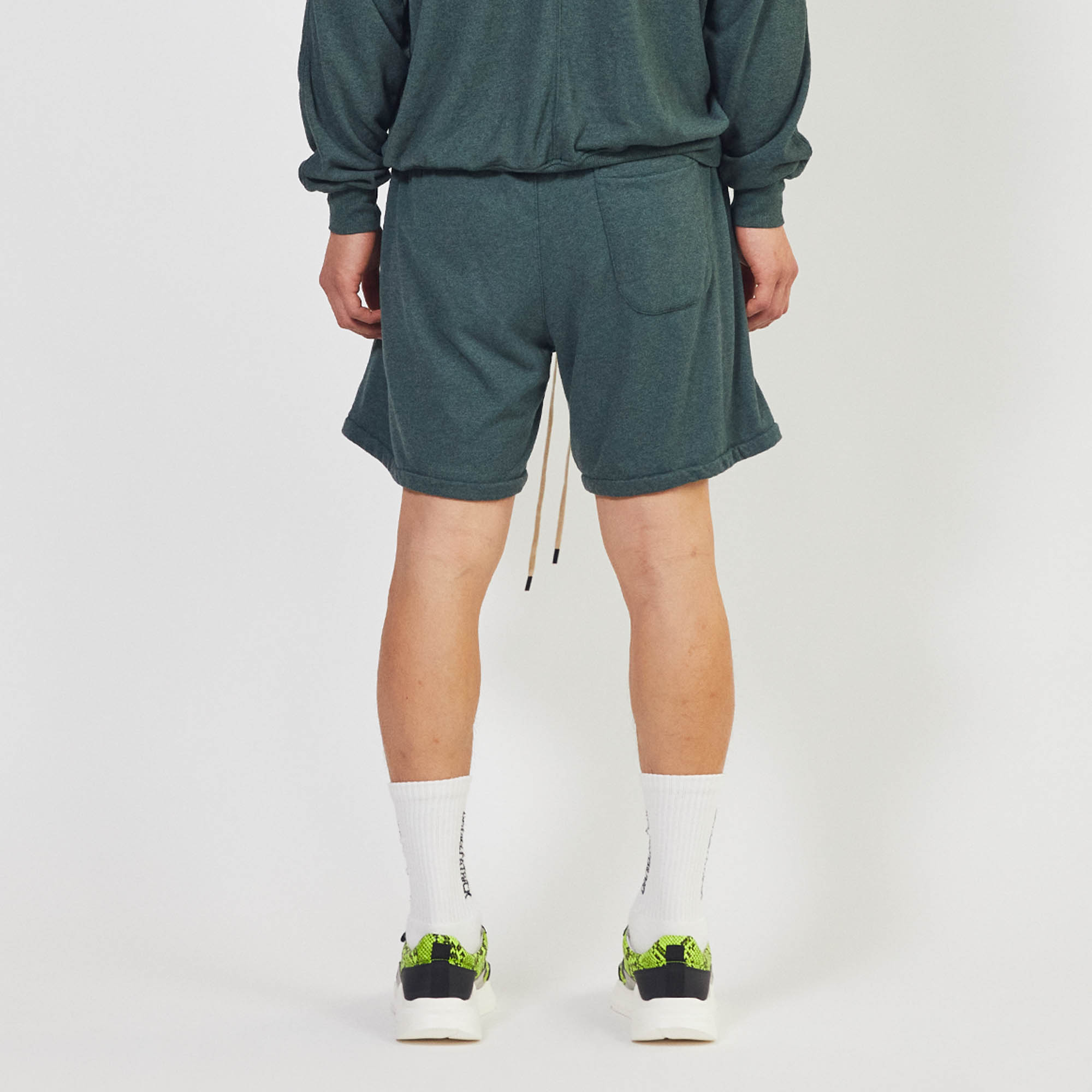 loop terry standard sweatshort / hunter green