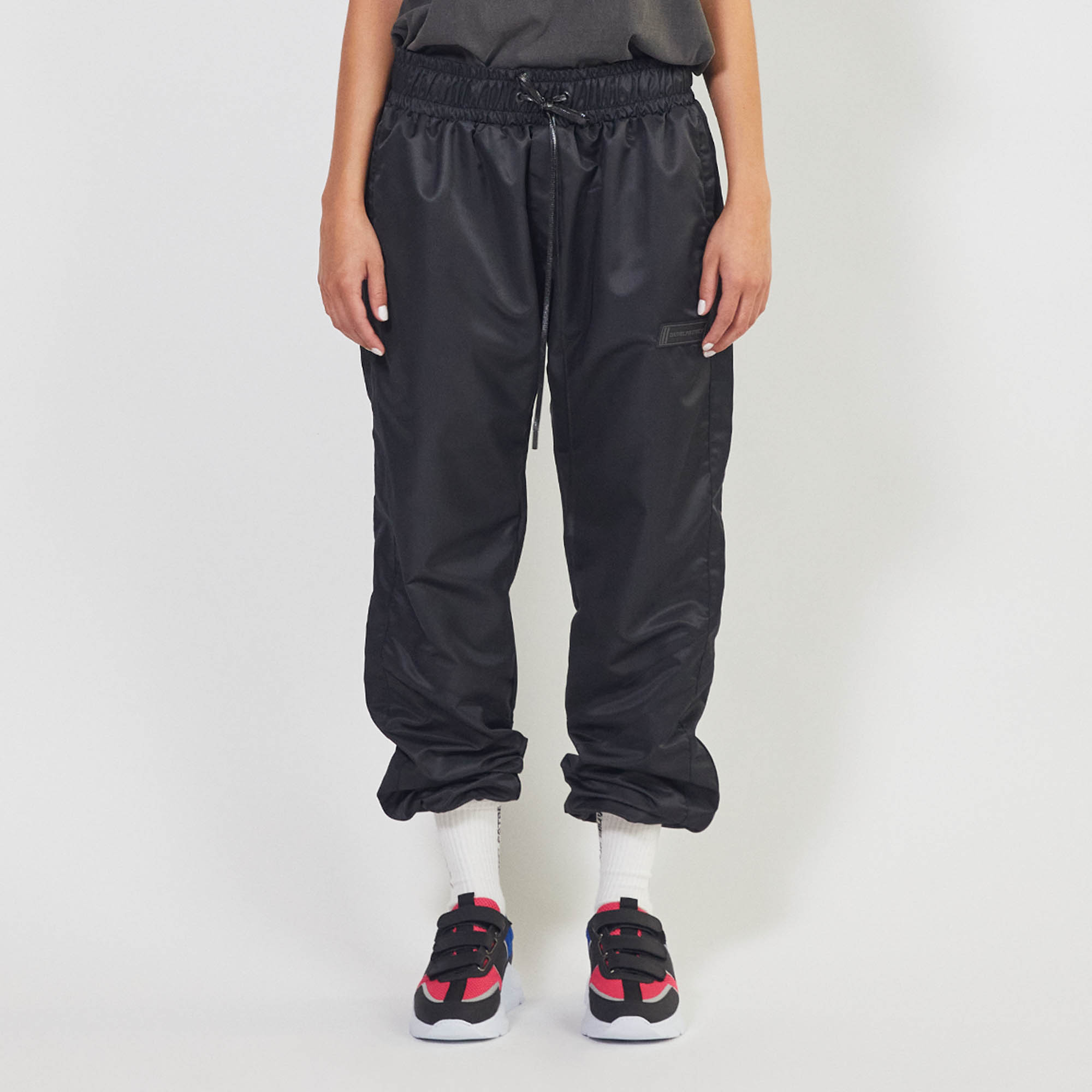 parachute track pant 2.5 / black + black