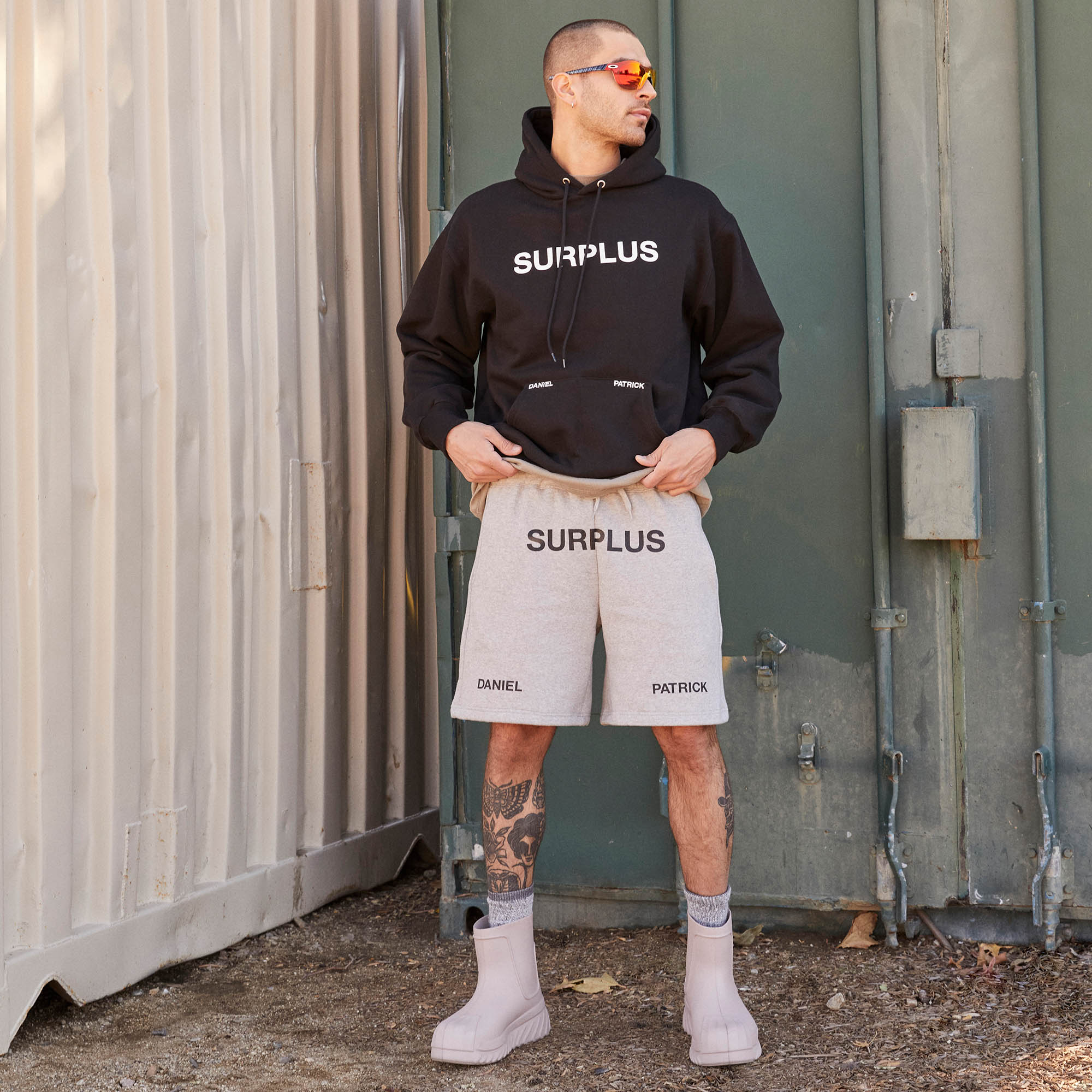 surplus logo hoodie / black + white