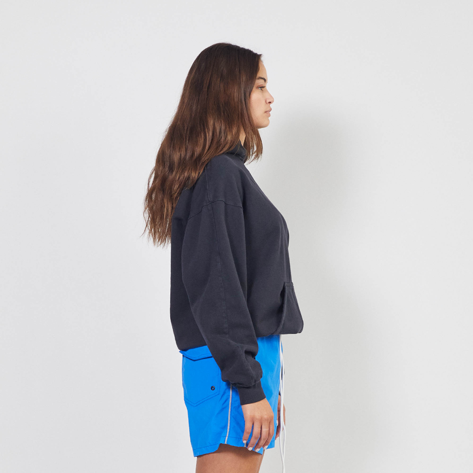surplus hoodie / washed black