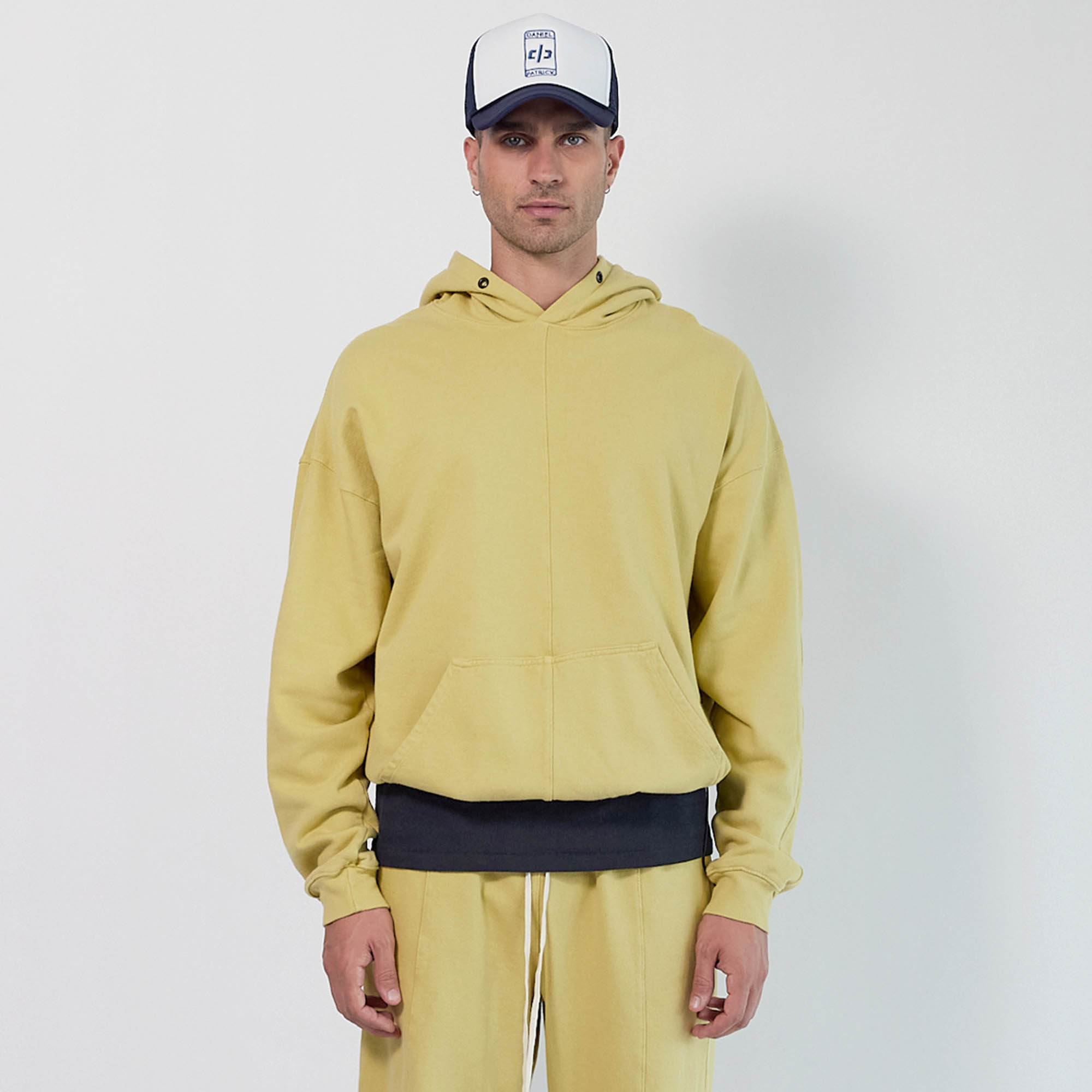 surplus hoodie / sahara