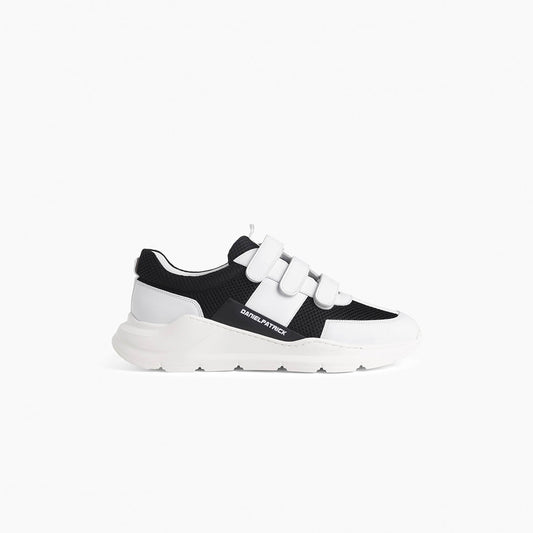 velcro panel runner / white + black + black