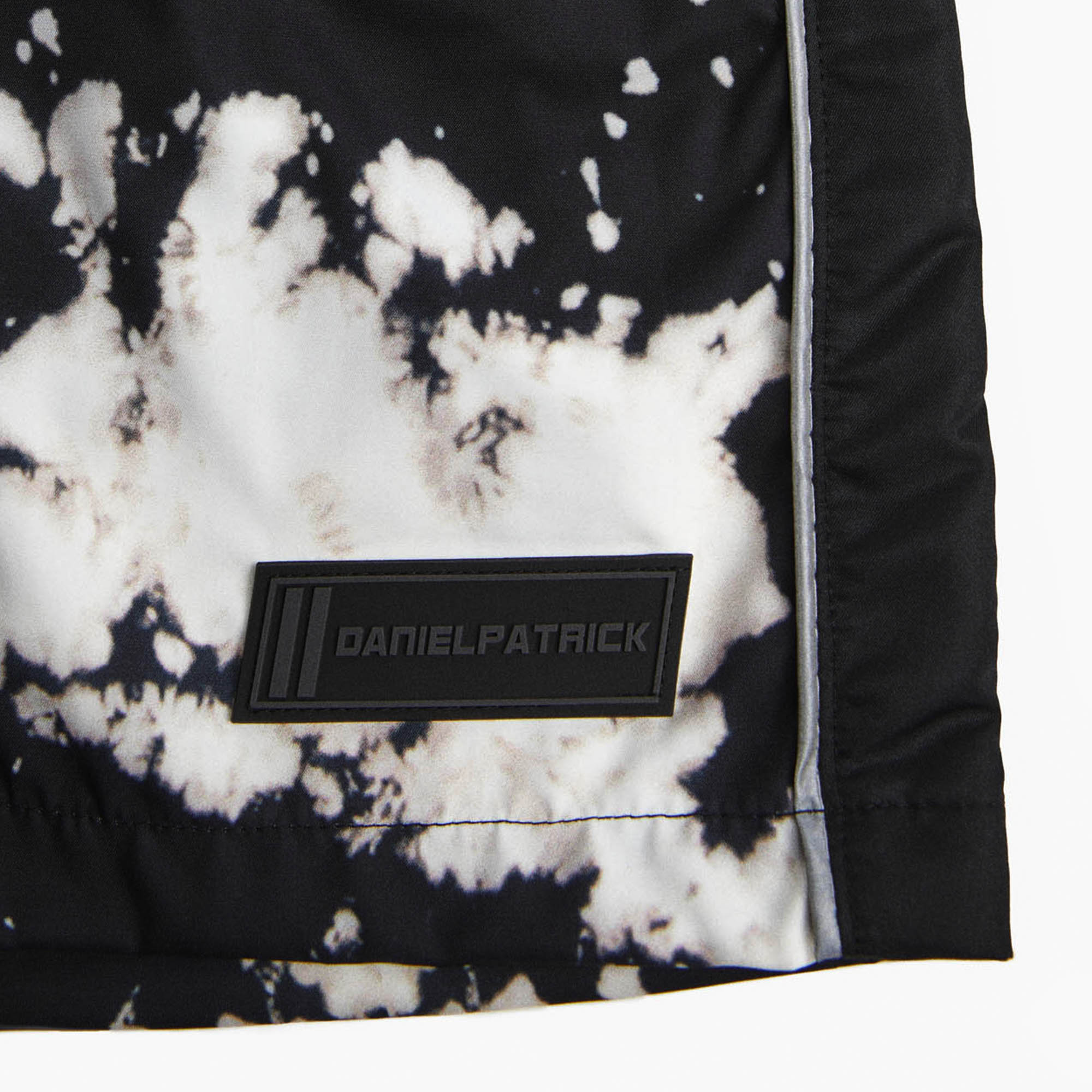 venice trunk / white acid + 3M