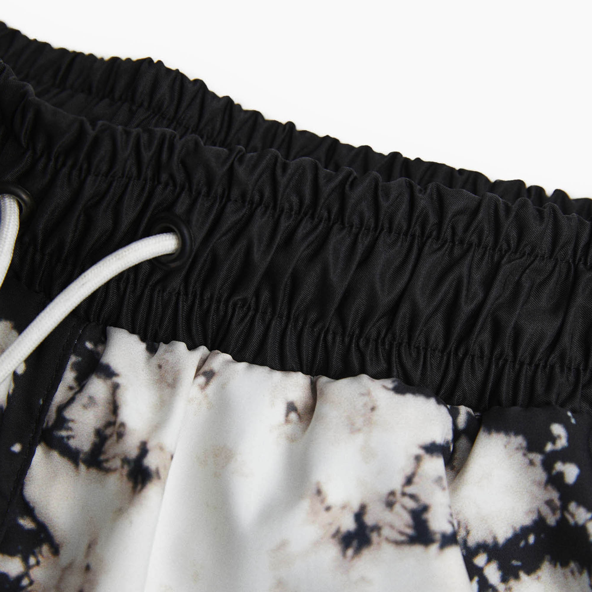 venice trunk / white acid + 3M