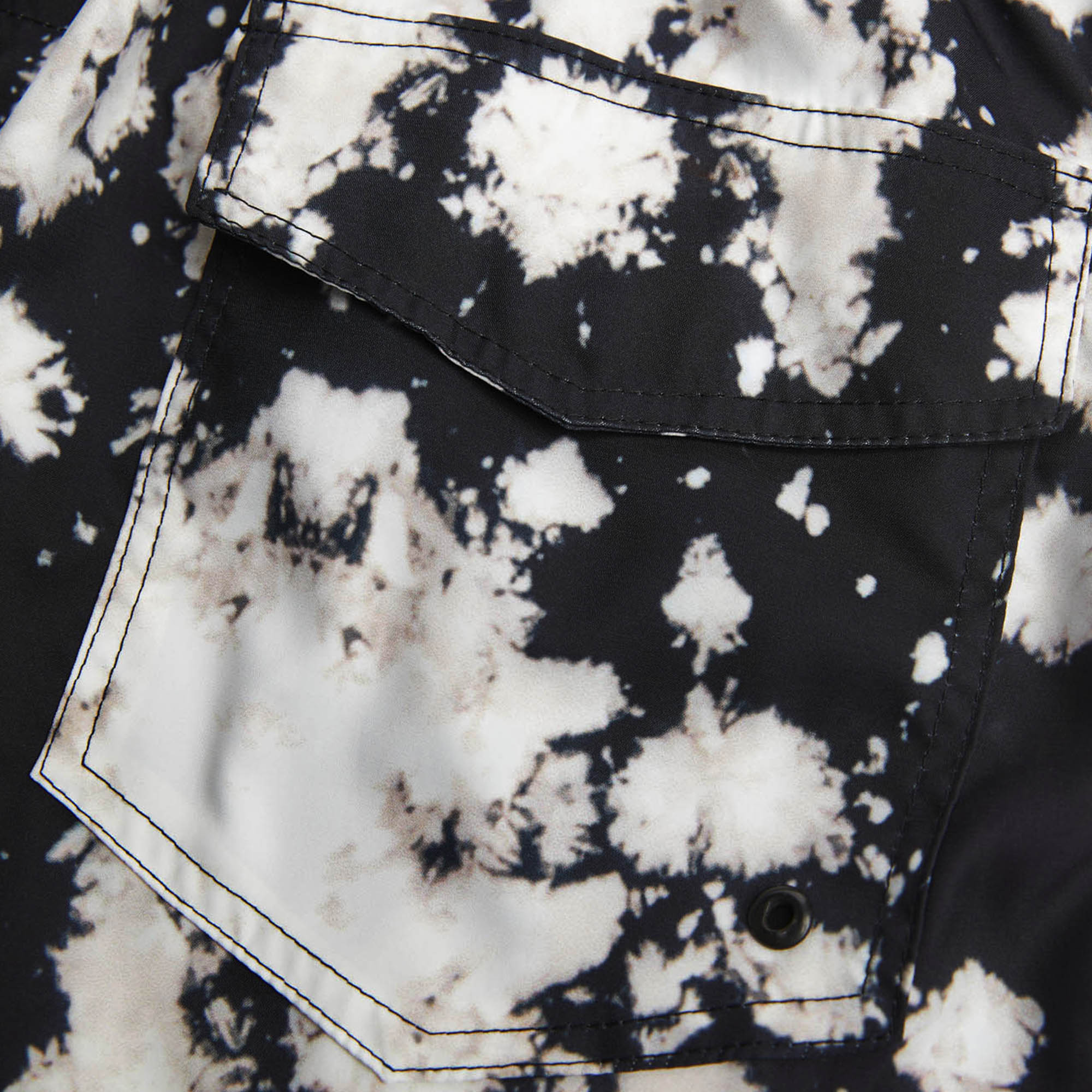 venice trunk / white acid + 3M