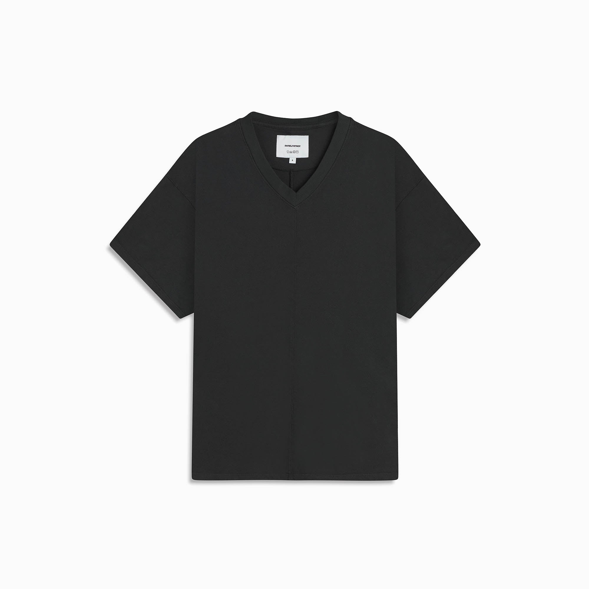 standard v-neck tee / washed black